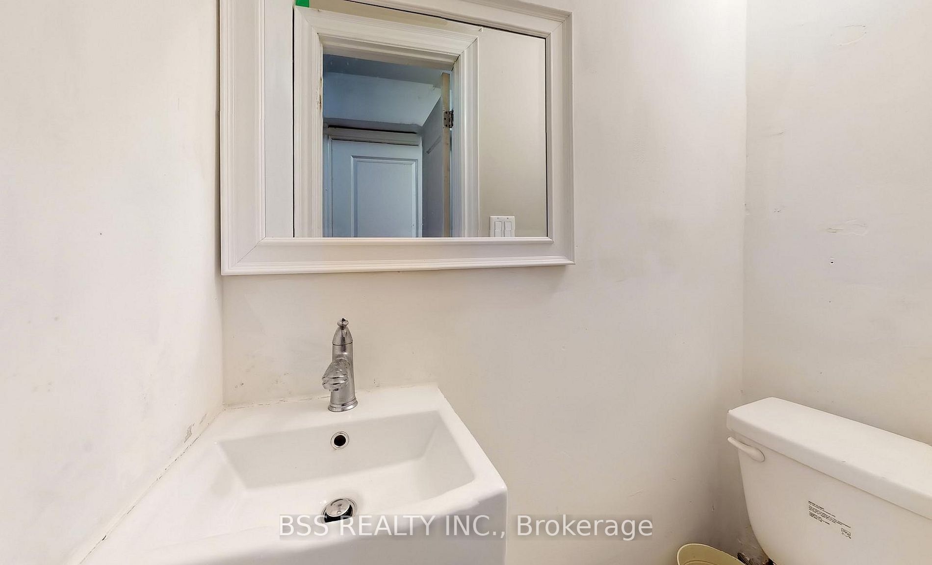 33 Wanstead Avenue Property Photo 39