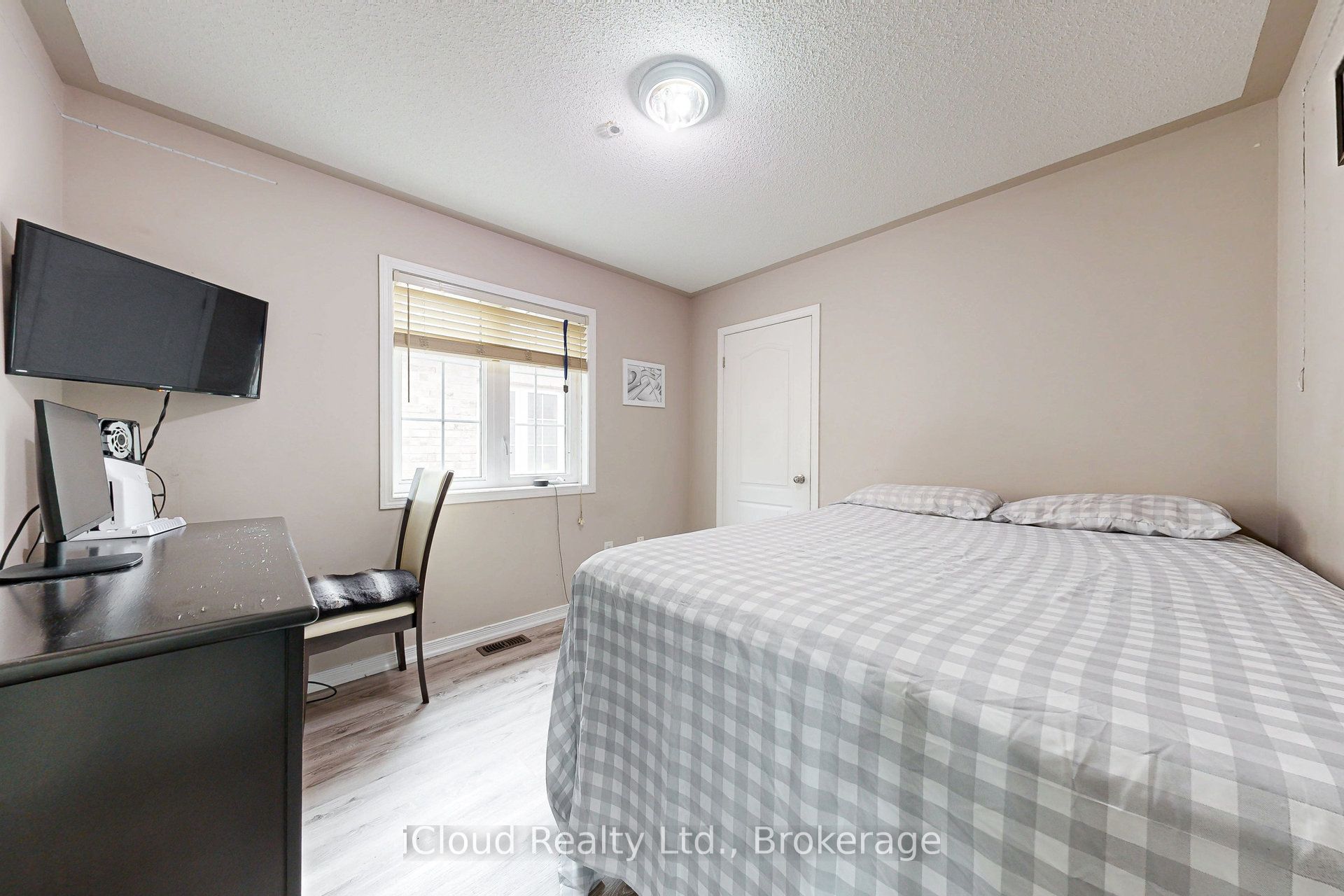 6 Mt Pleasant Avenue Property Photo 34