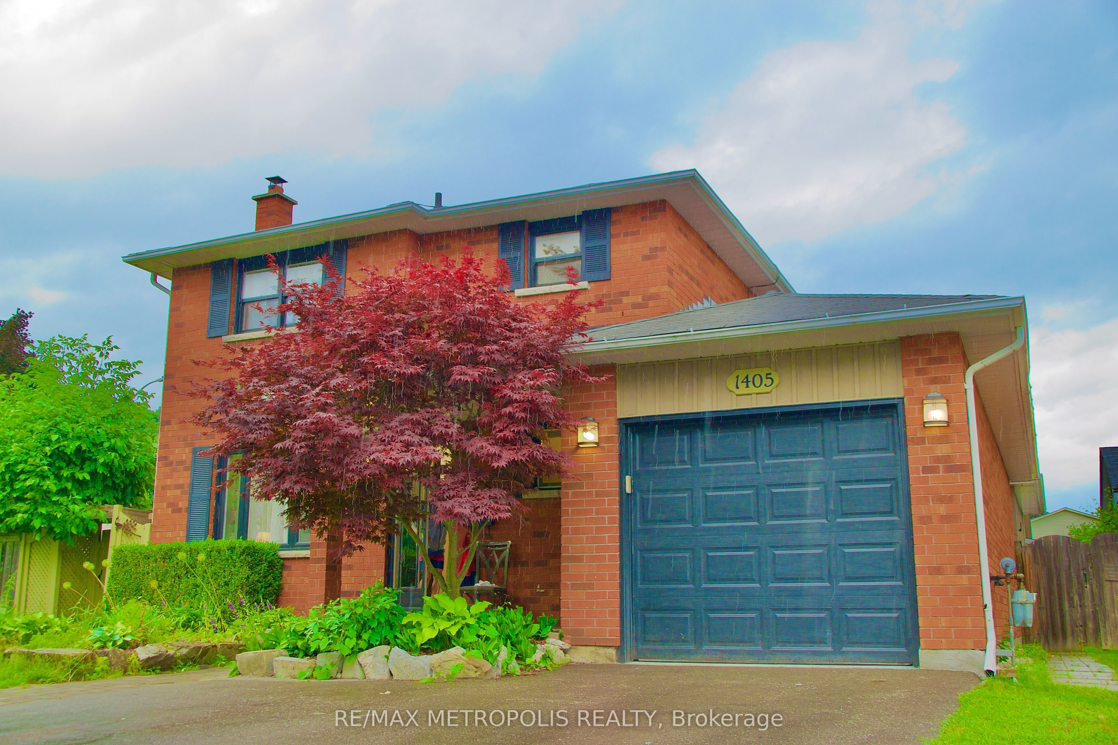 1405 Manitou Drive Property Photo 2