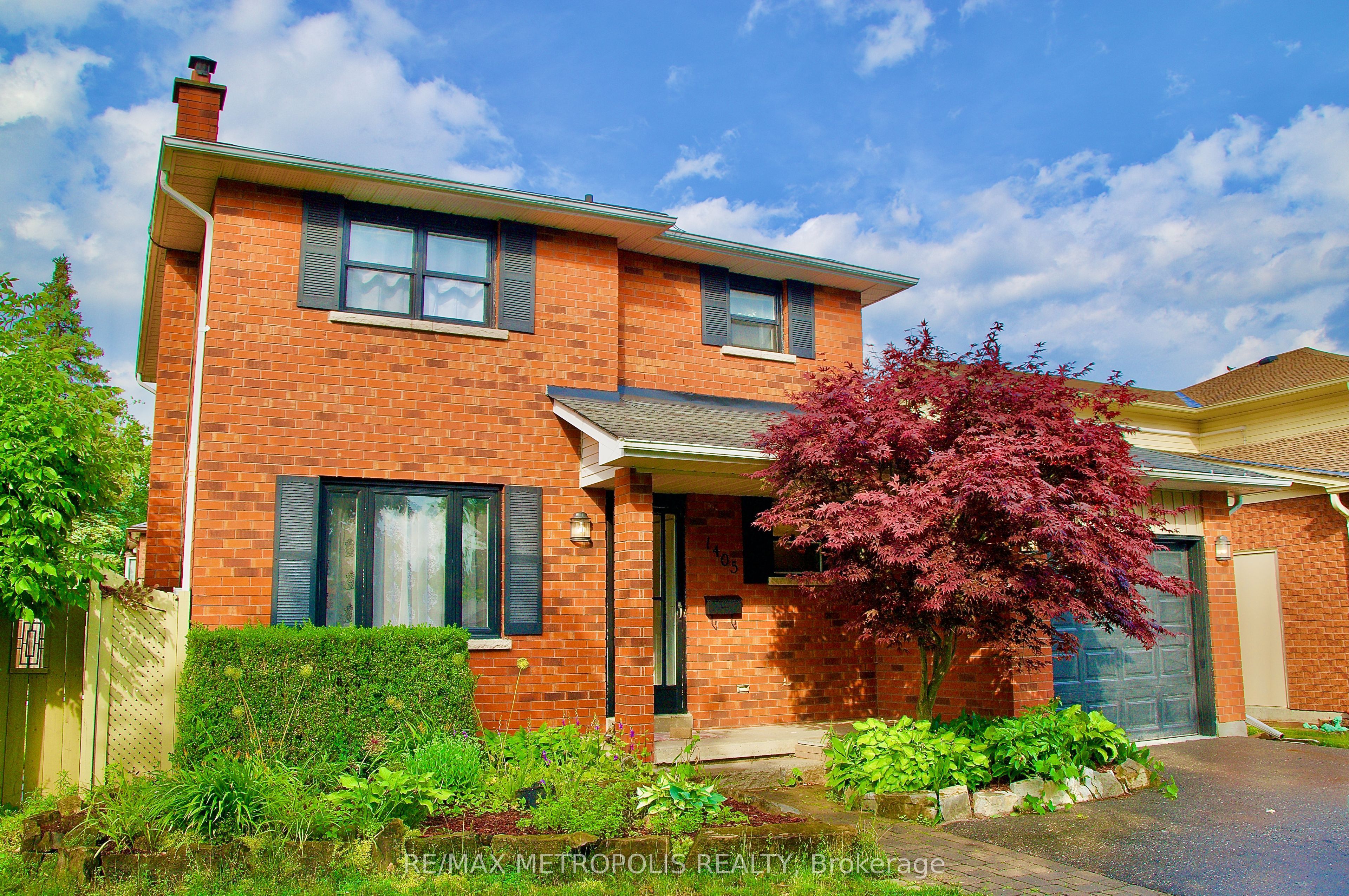 1405 Manitou Drive Property Photo 3