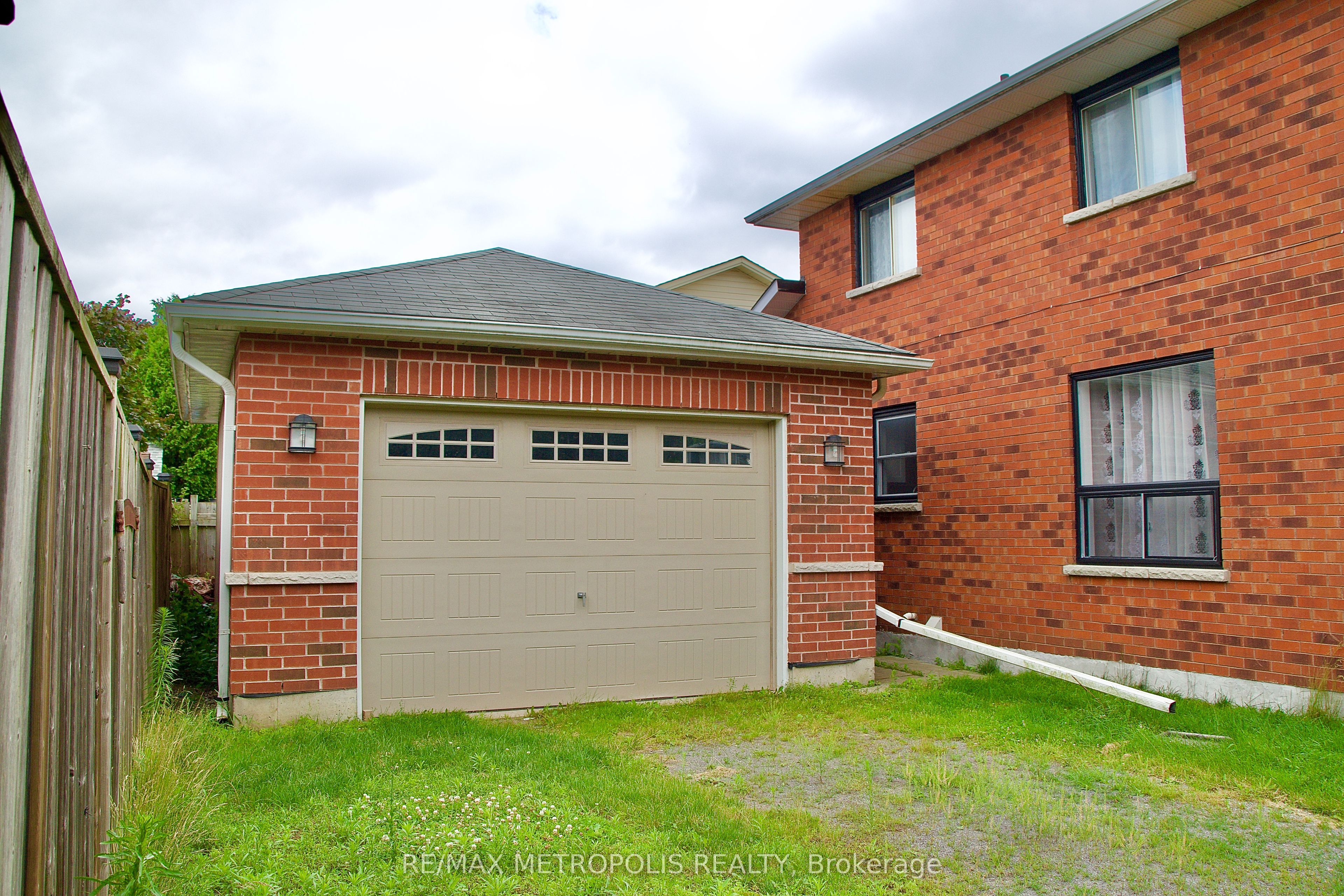1405 Manitou Drive Property Photo 4