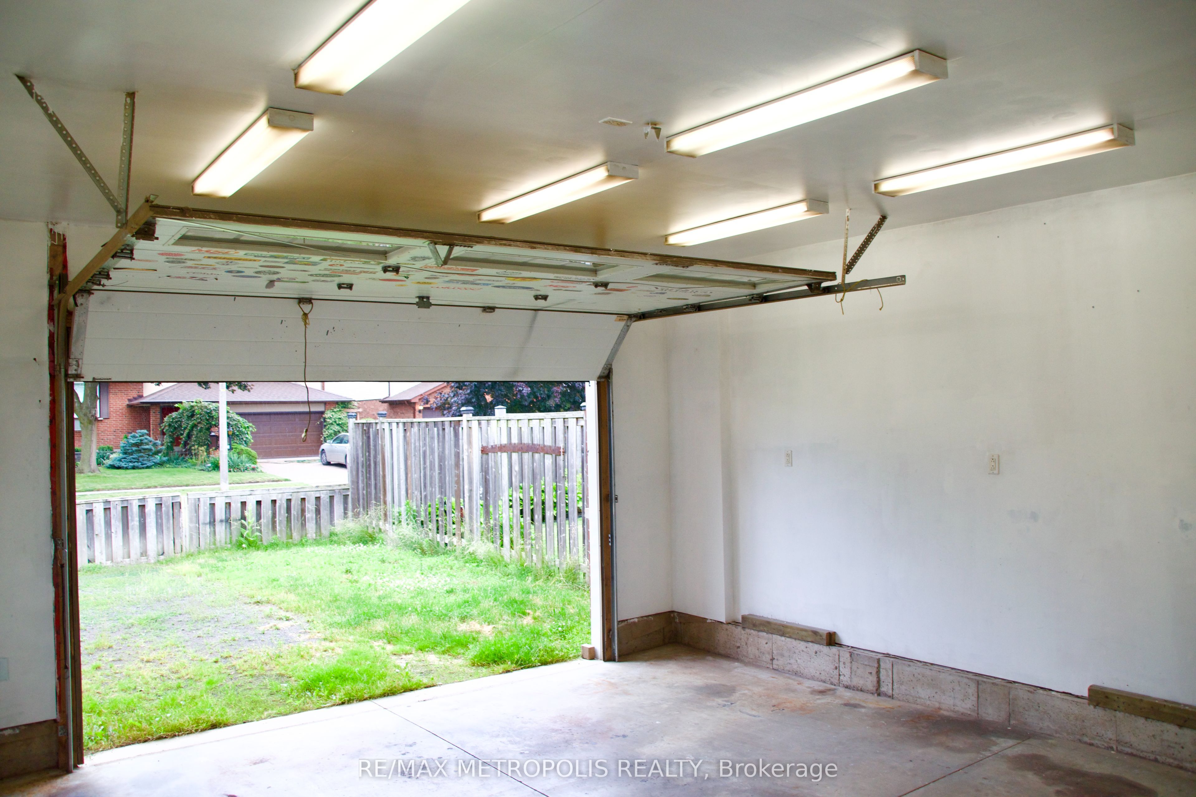 1405 Manitou Drive Property Photo 6
