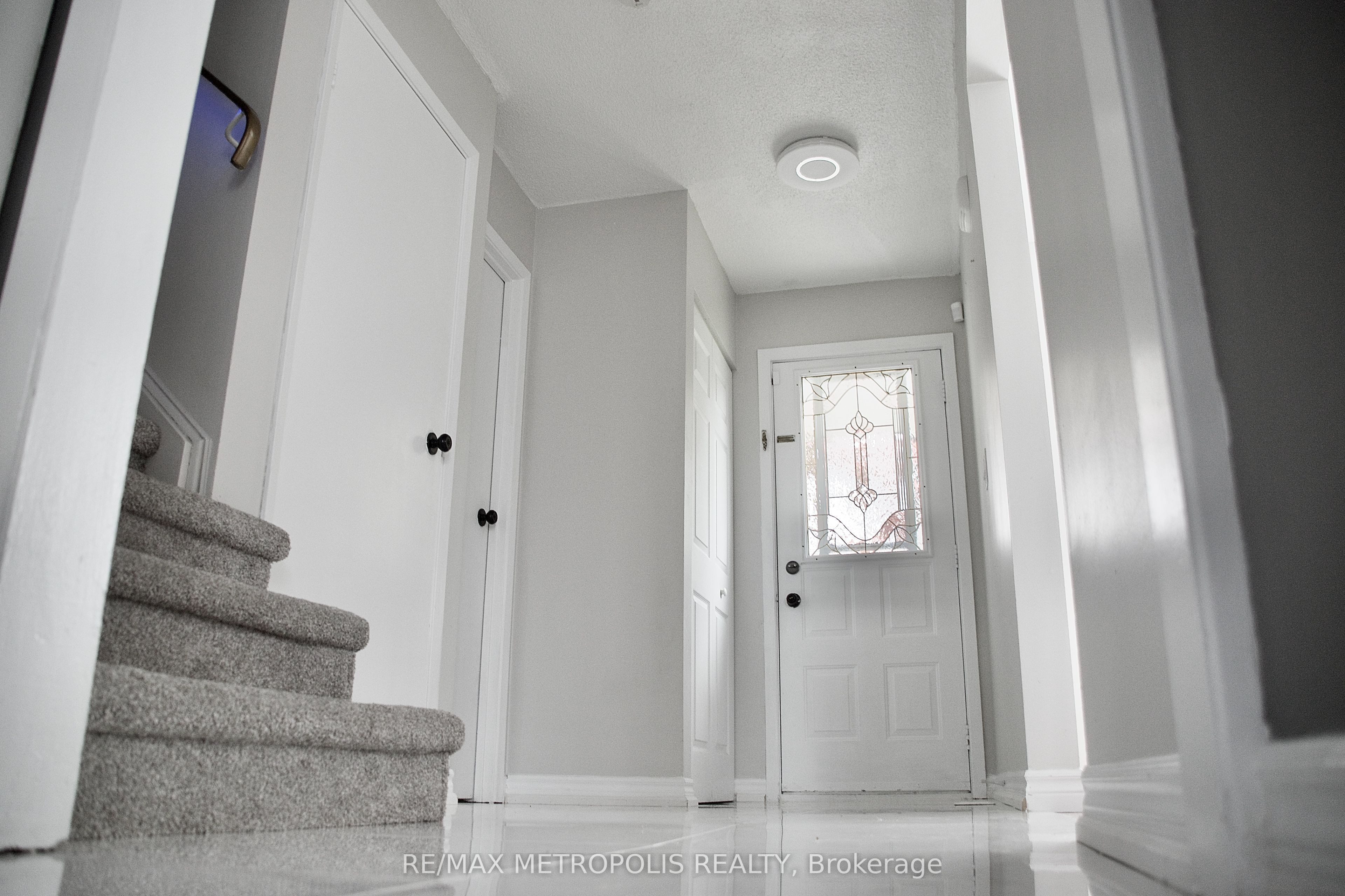 1405 Manitou Drive Property Photo 8