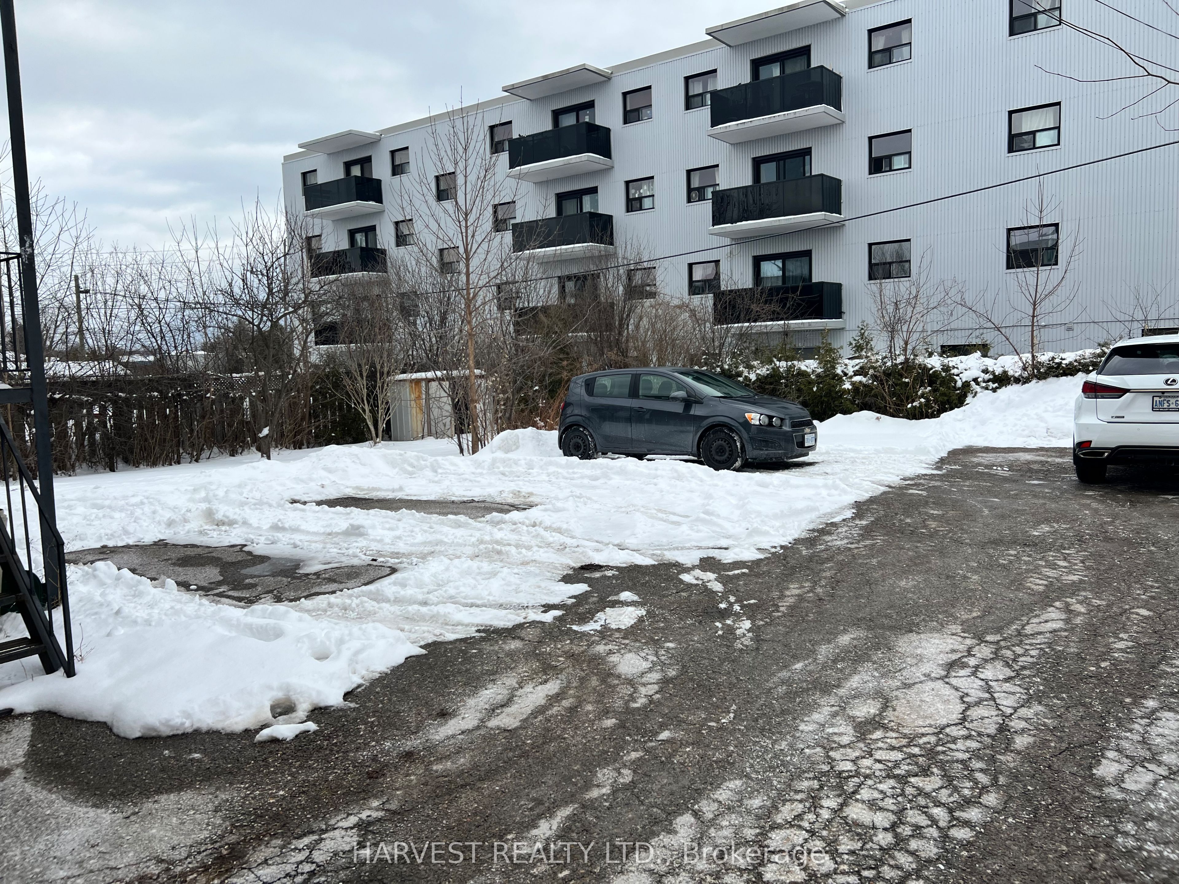 337 Frontenac Avenue Property Photo 2