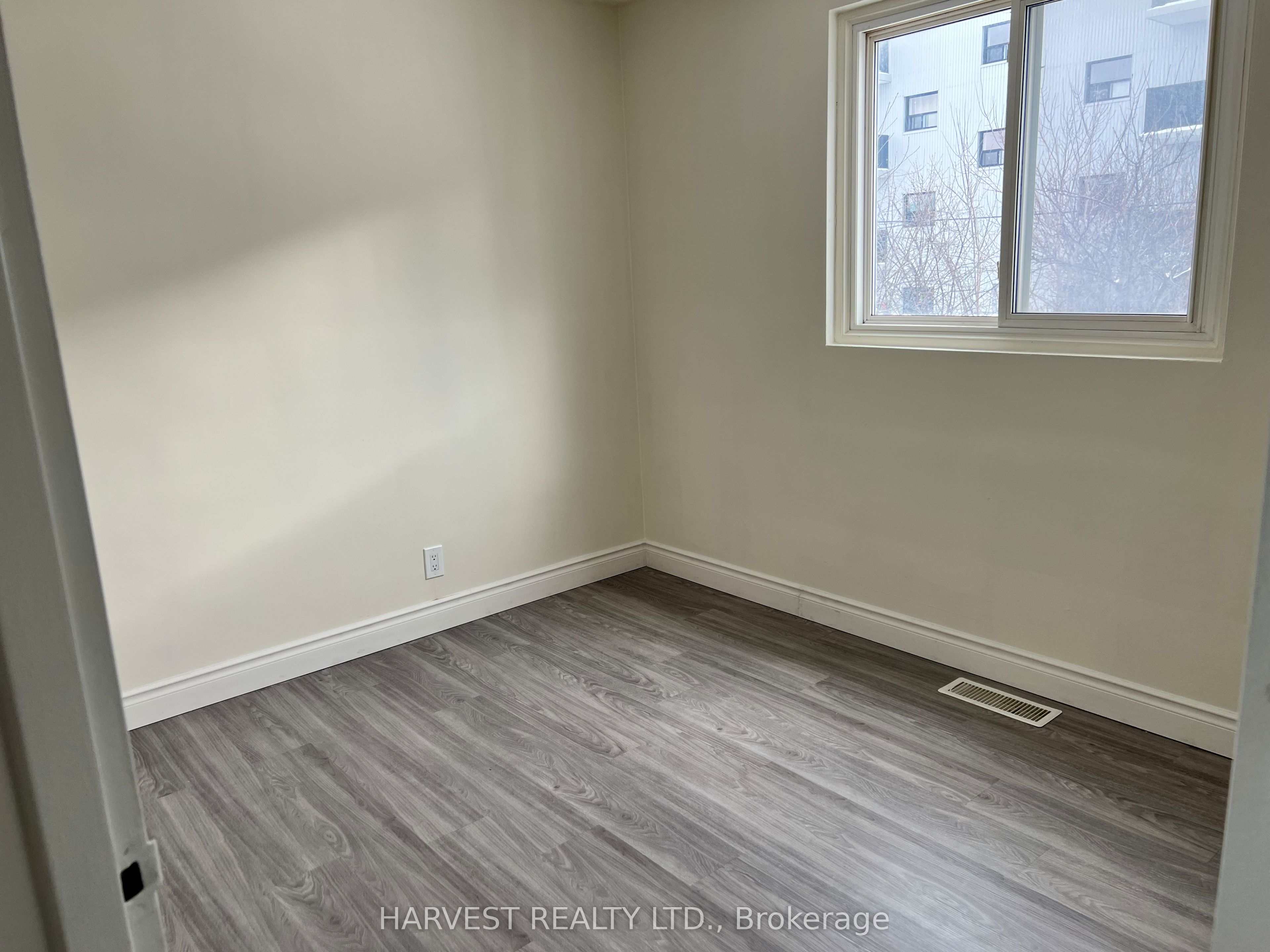 337 Frontenac Avenue Property Photo 14