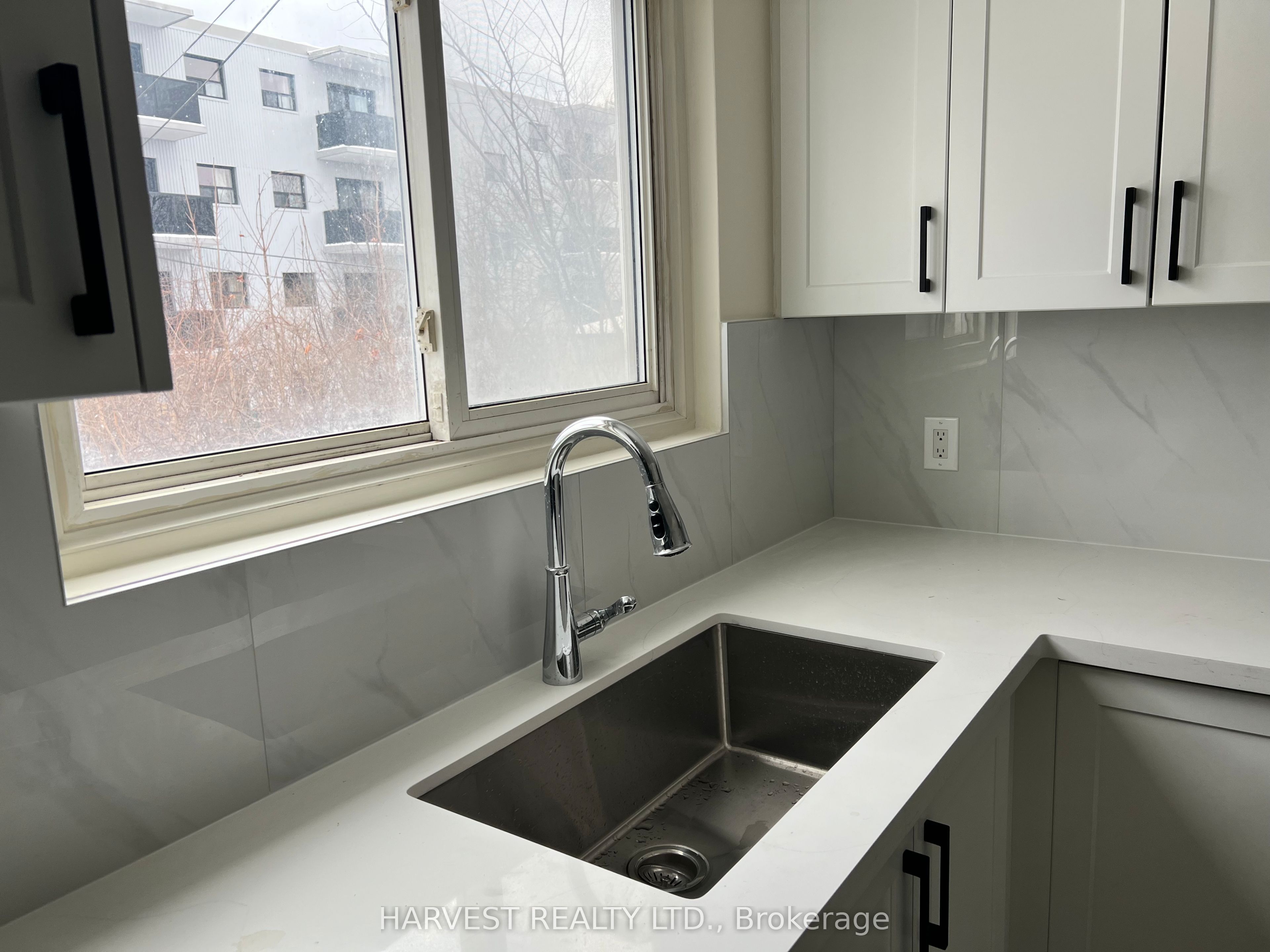 337 Frontenac Avenue Property Photo 23