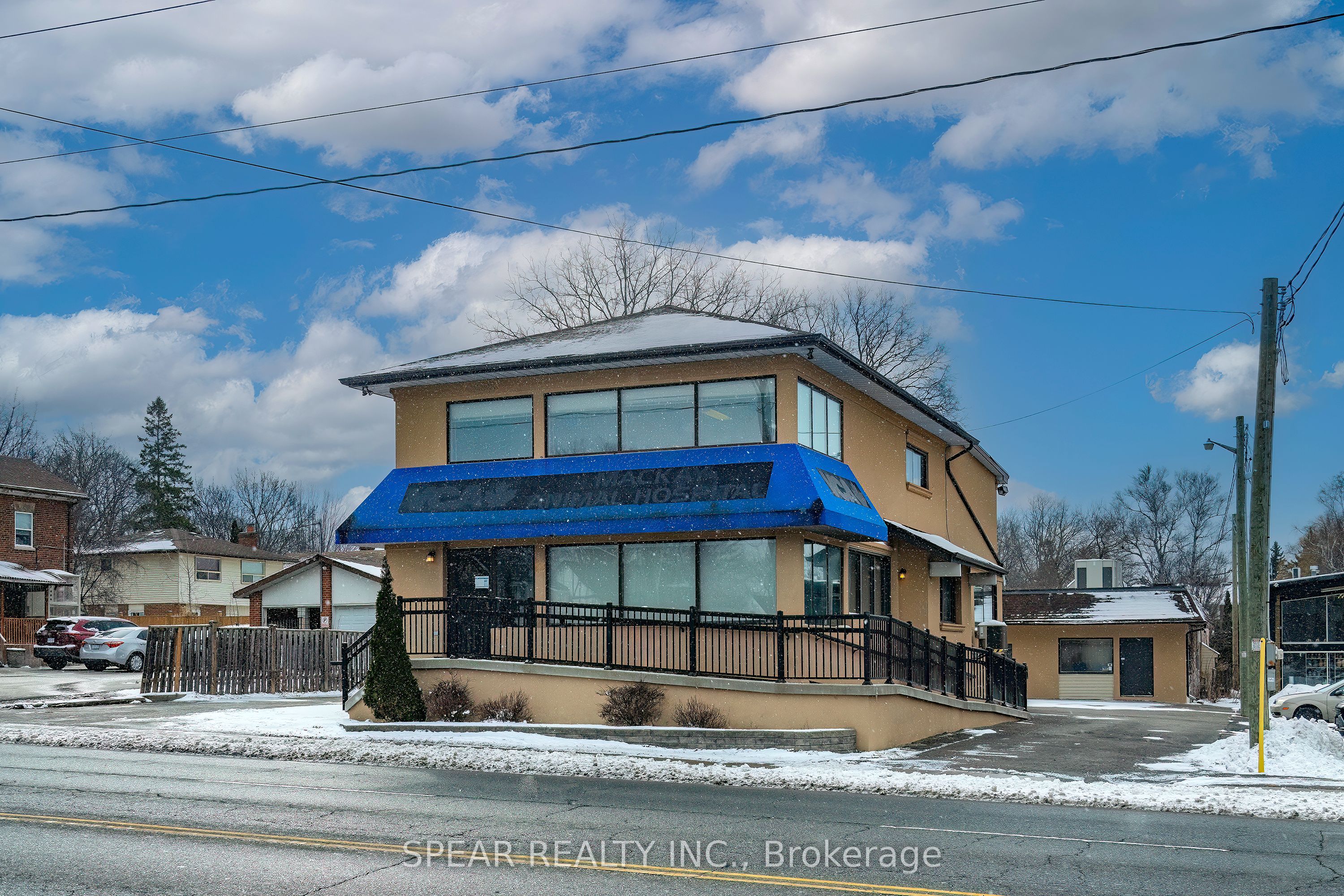 421 Dundas Street E Property Photo 2