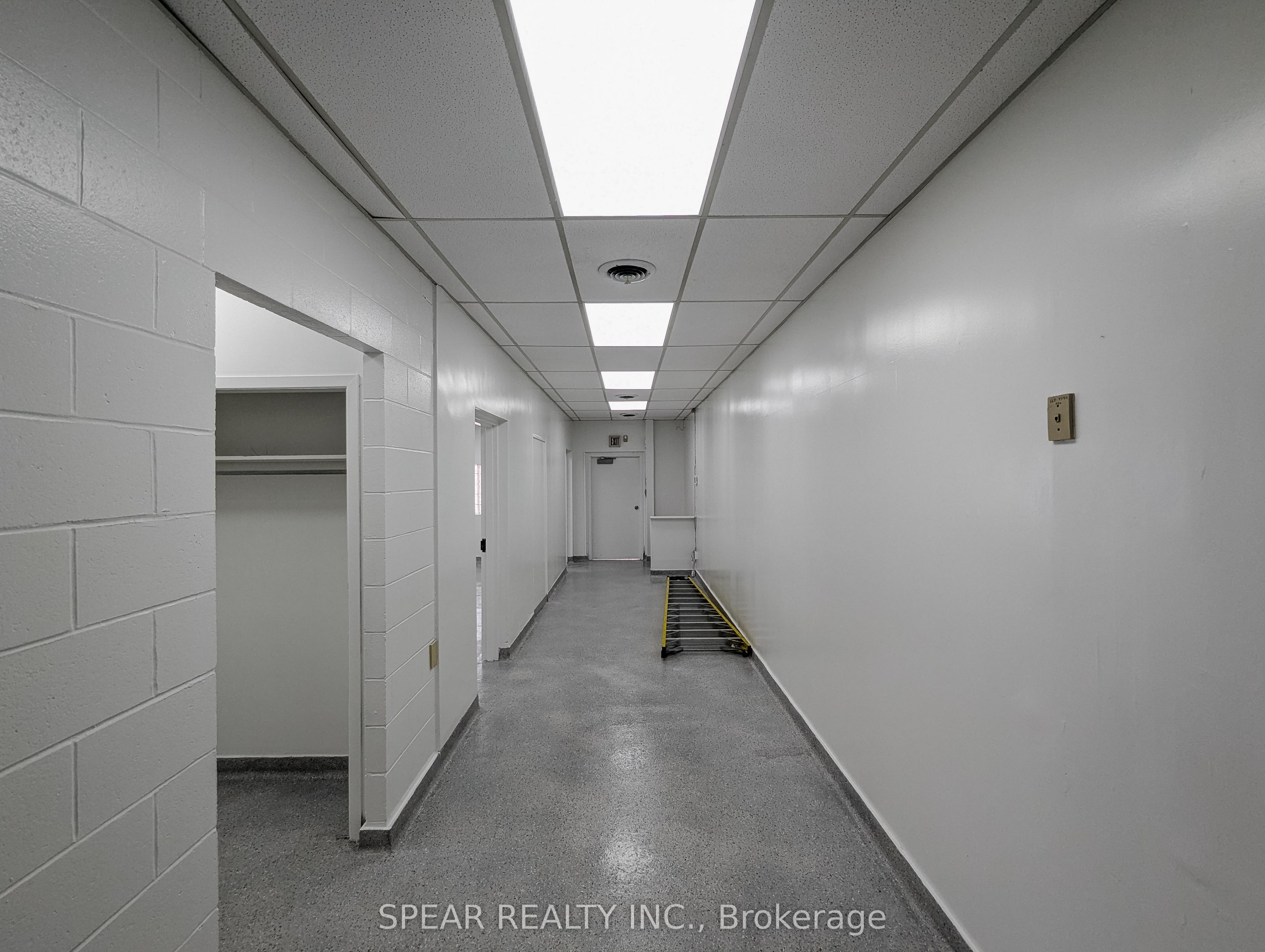 421 Dundas Street E Property Photo 6