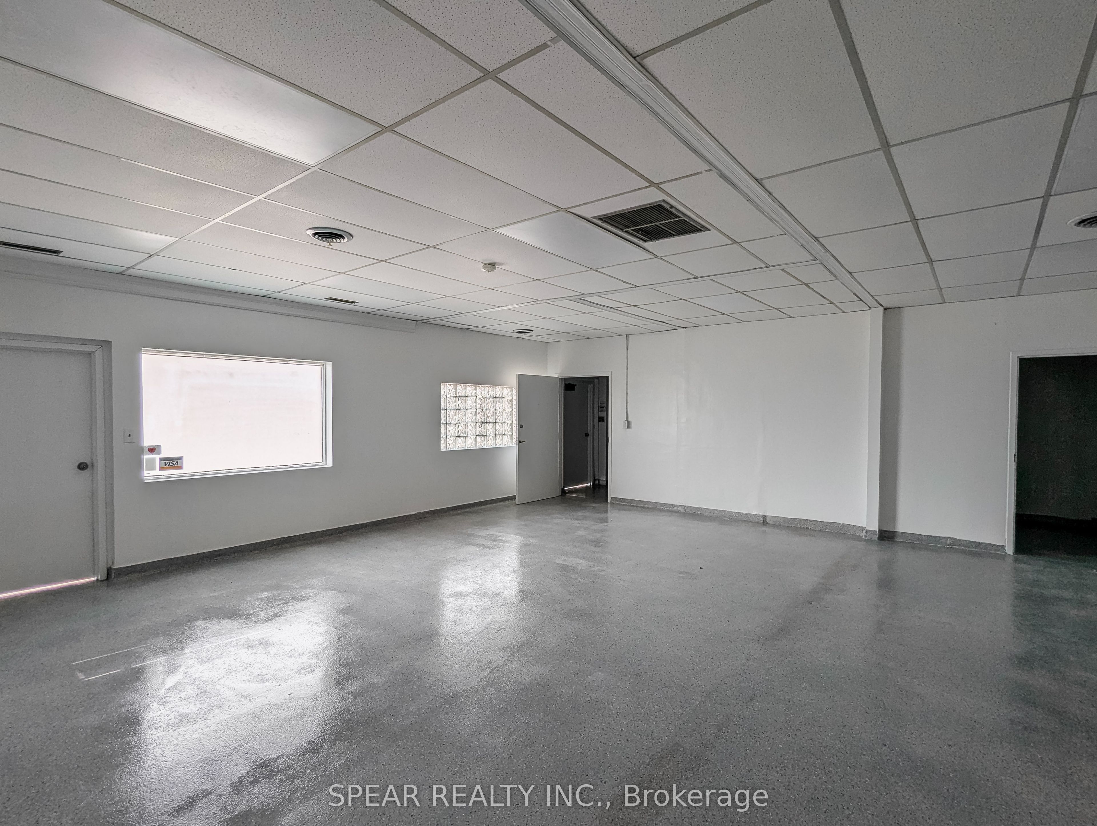 421 Dundas Street E Property Photo 7