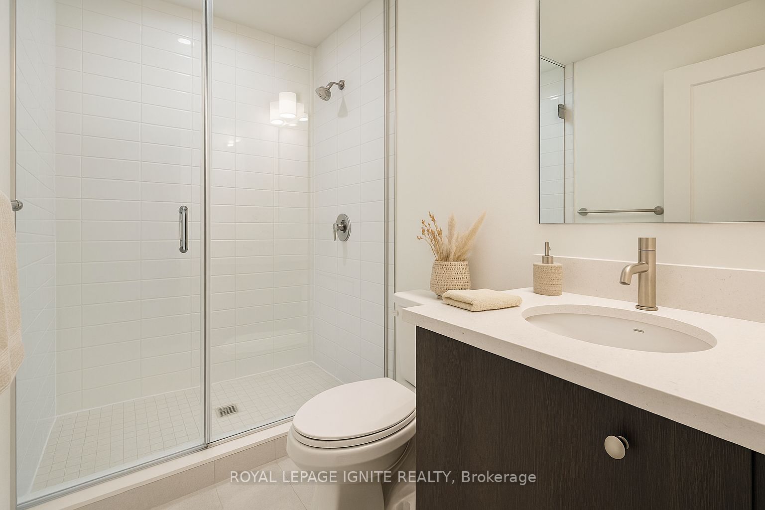 51 Clarington Boulevard 107 Property Photo 13