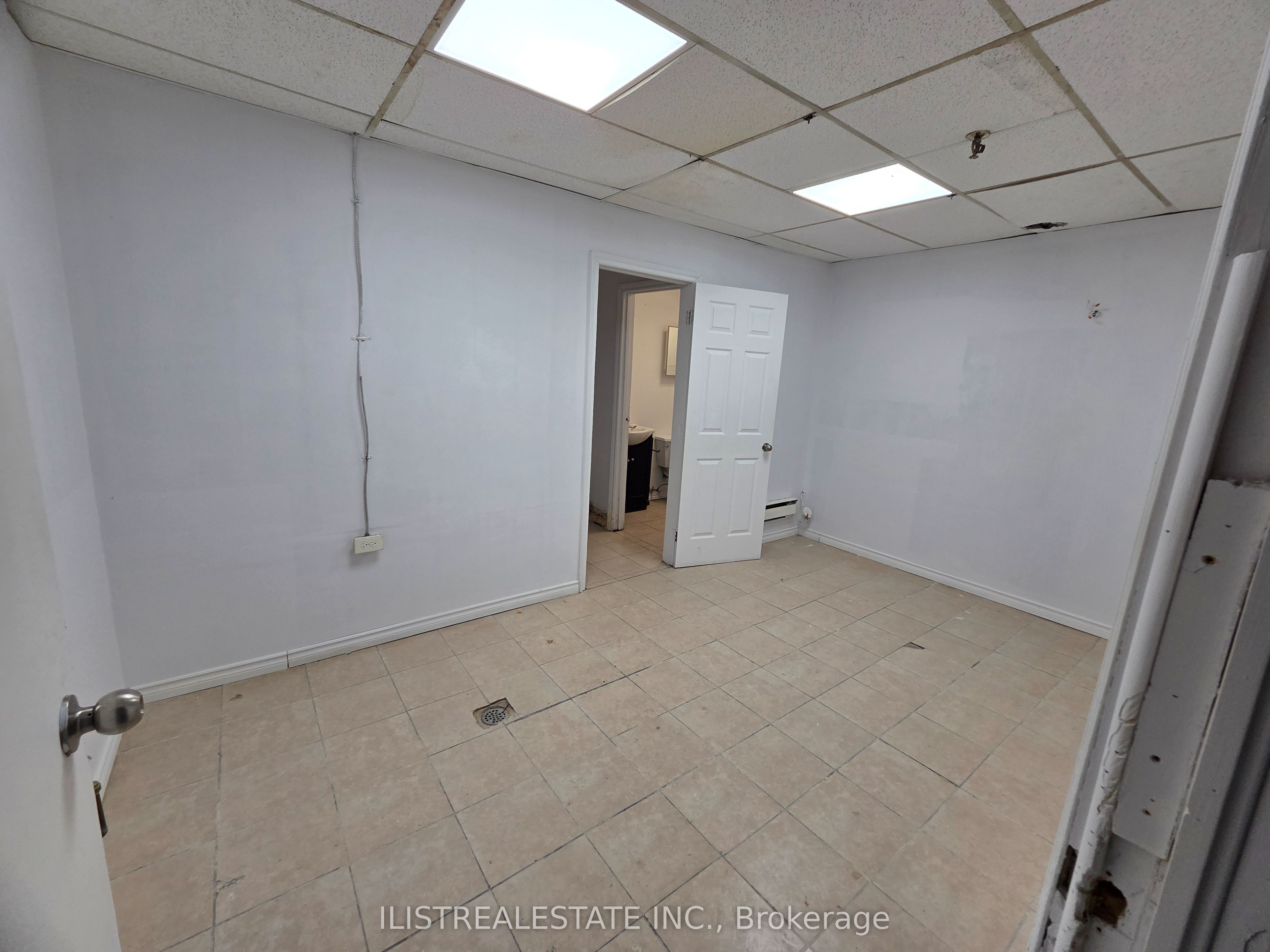433 Comstock Road Basement Unit 8 Property Photo 8