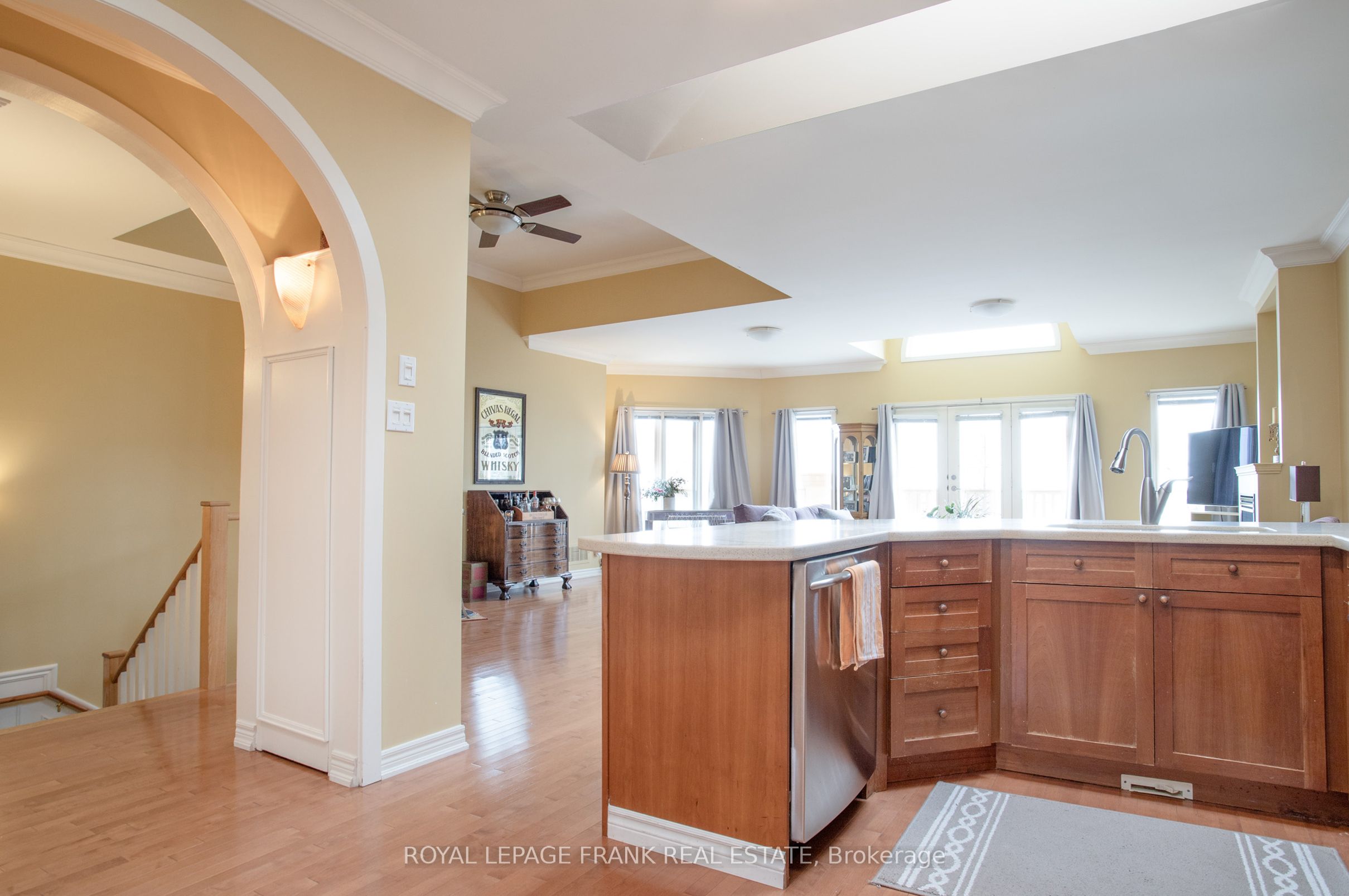 2940 Lakeview Boulevard Property Photo 9