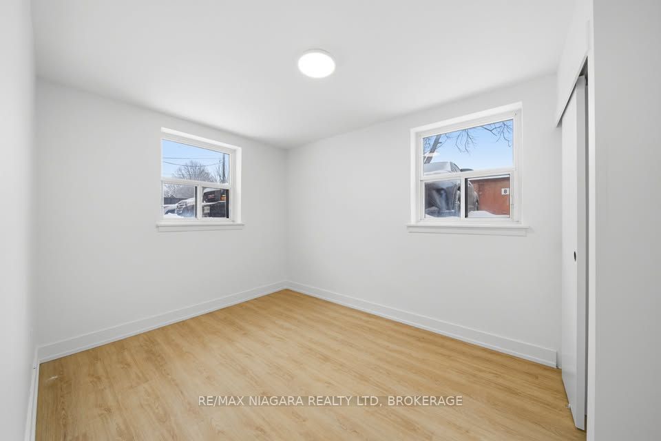 993 O'connor Drive Unit A Property Photo 7