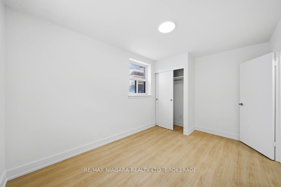 993 O'connor Drive Unit A Property Photo 9