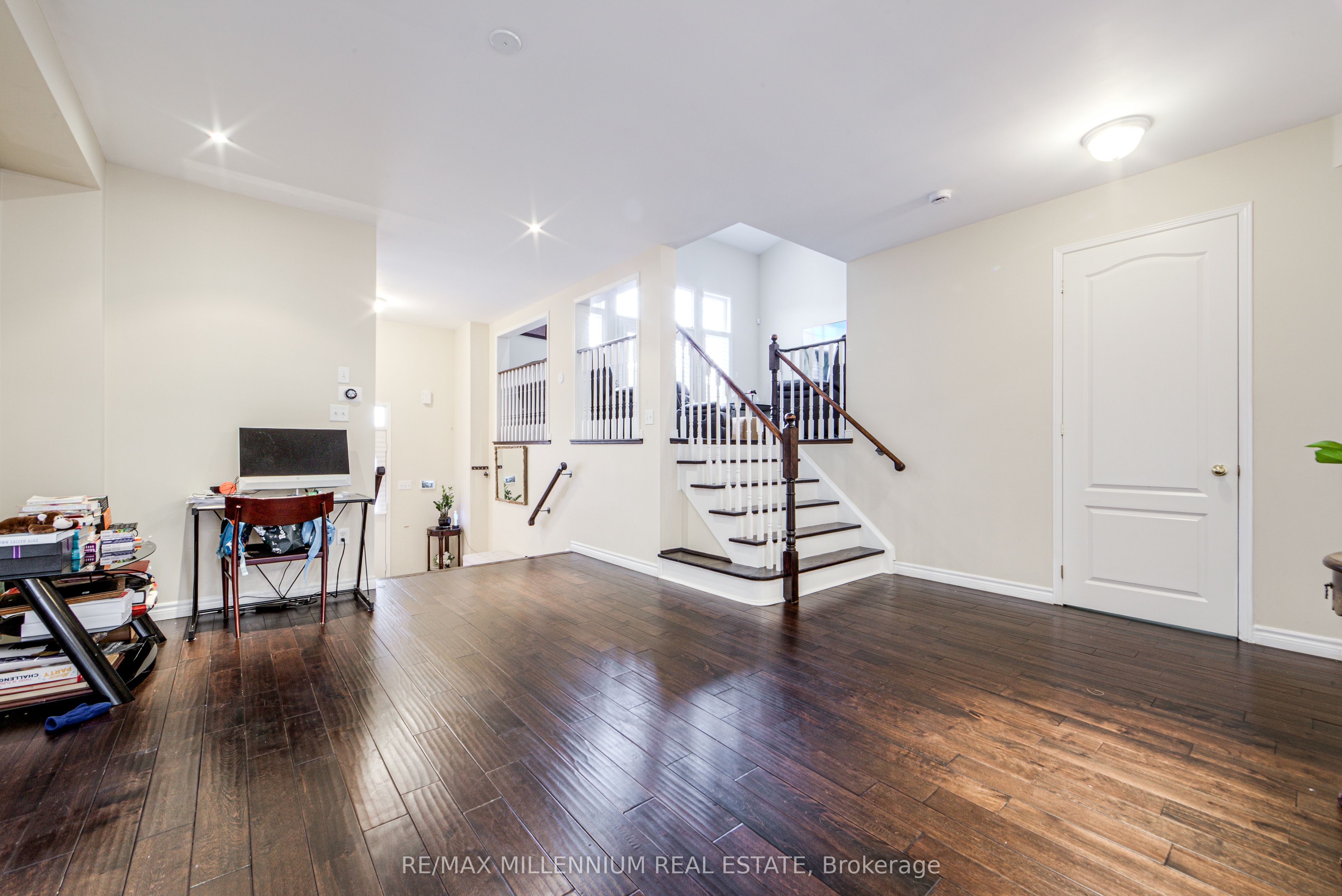 87 Booker Drive Property Photo 9