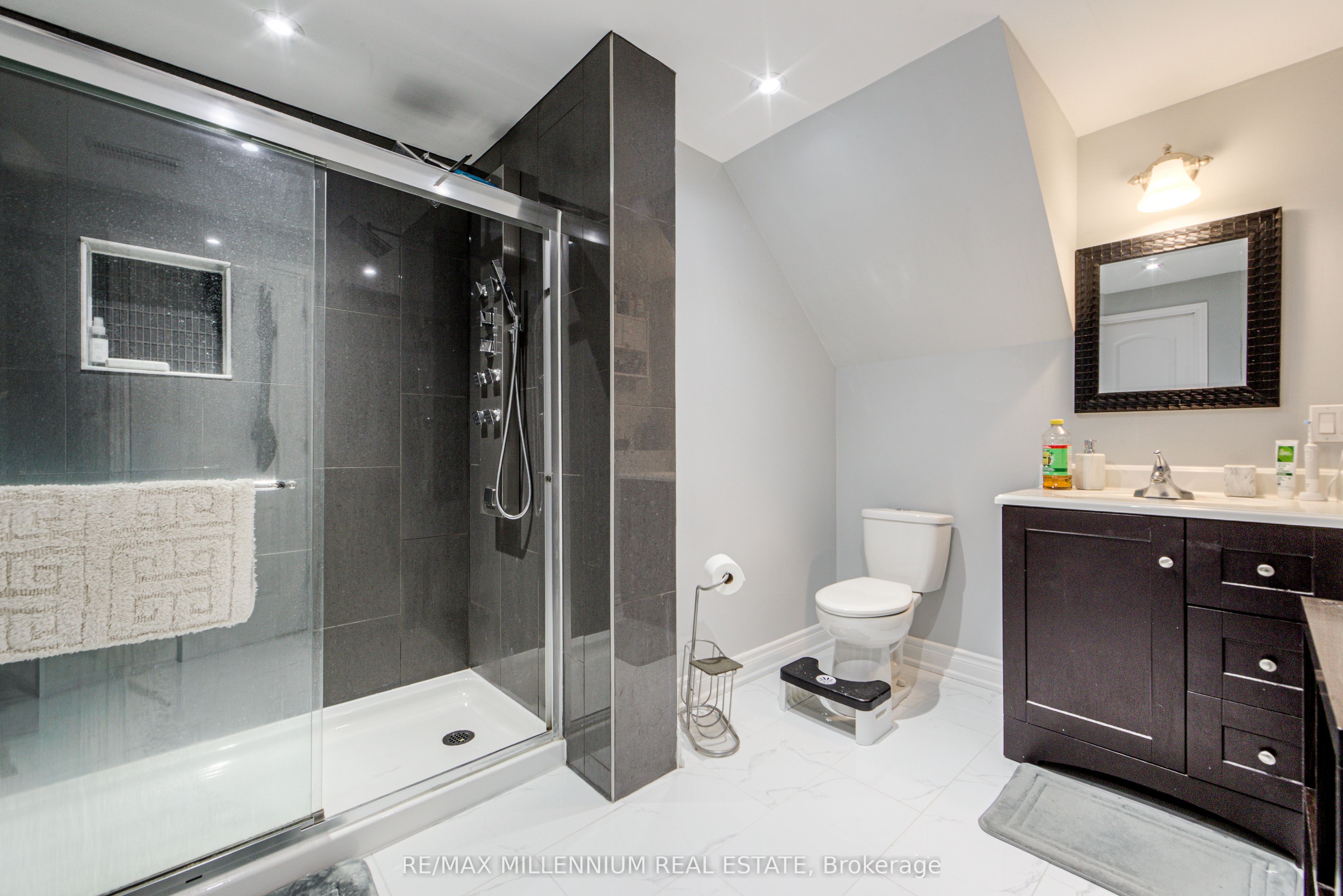87 Booker Drive Property Photo 16