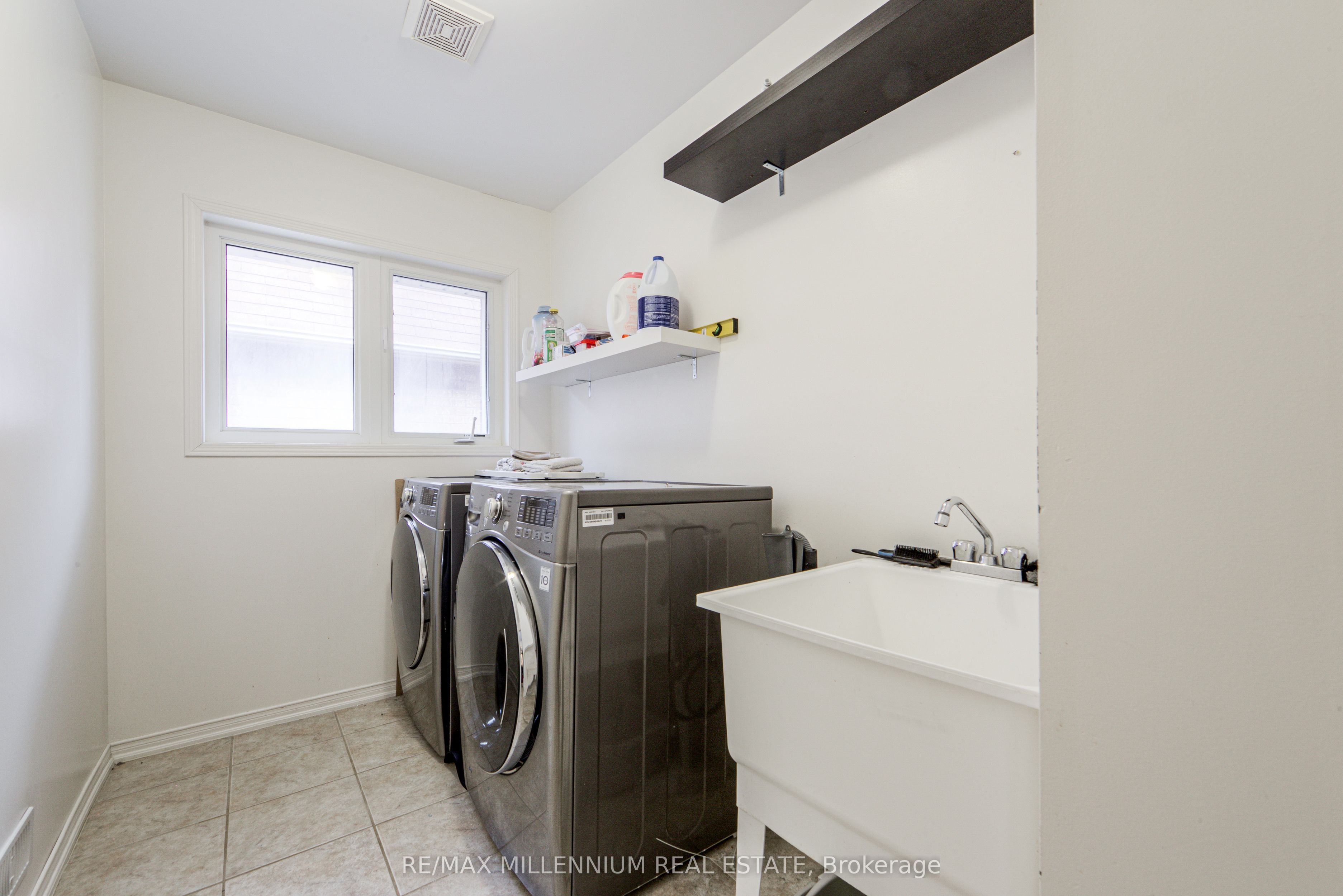 87 Booker Drive Property Photo 26