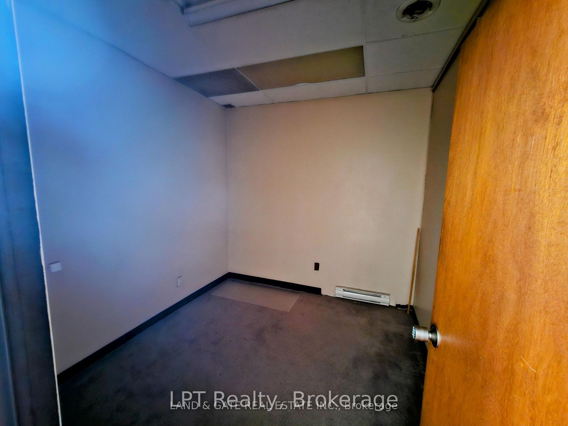 74 Simcoe Street S 101 Property Photo 3