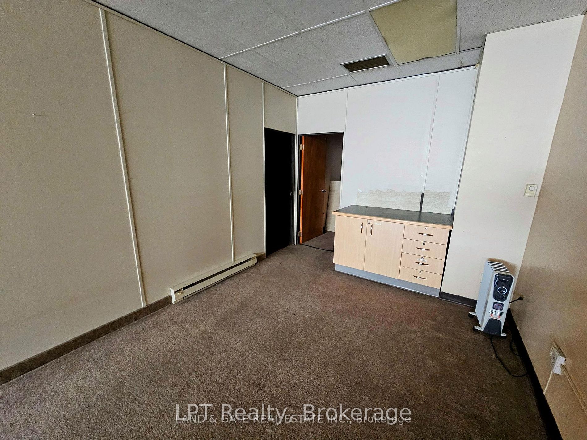 74 Simcoe Street S 101 Property Photo 10