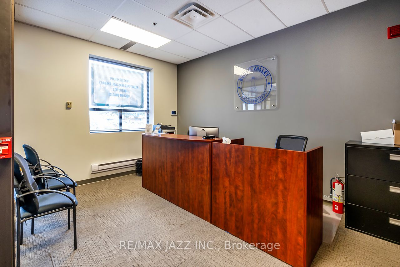 274 Mackenzie Avenue 300 Property Photo 1
