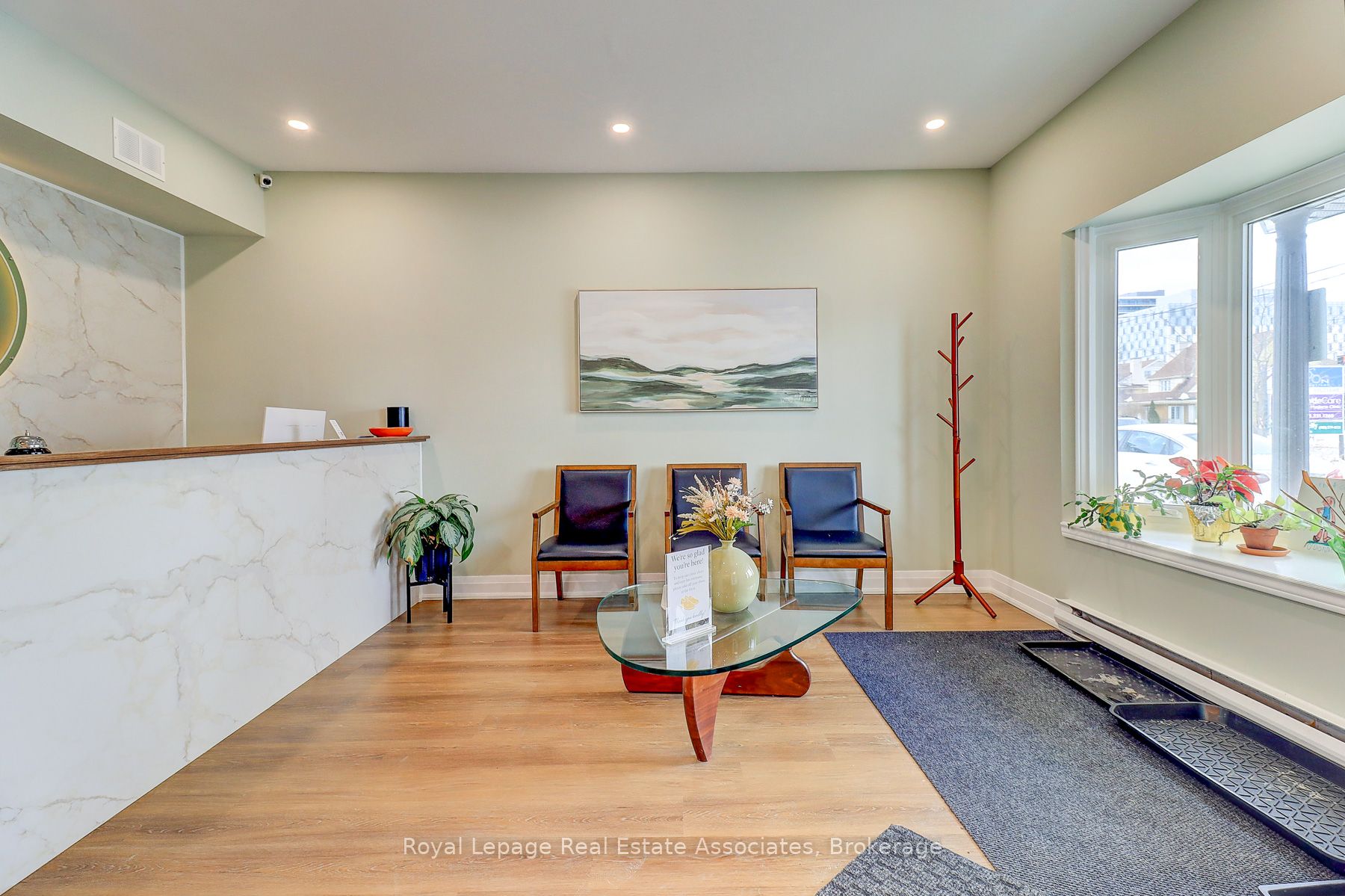 179 King Street E Property Photo 8
