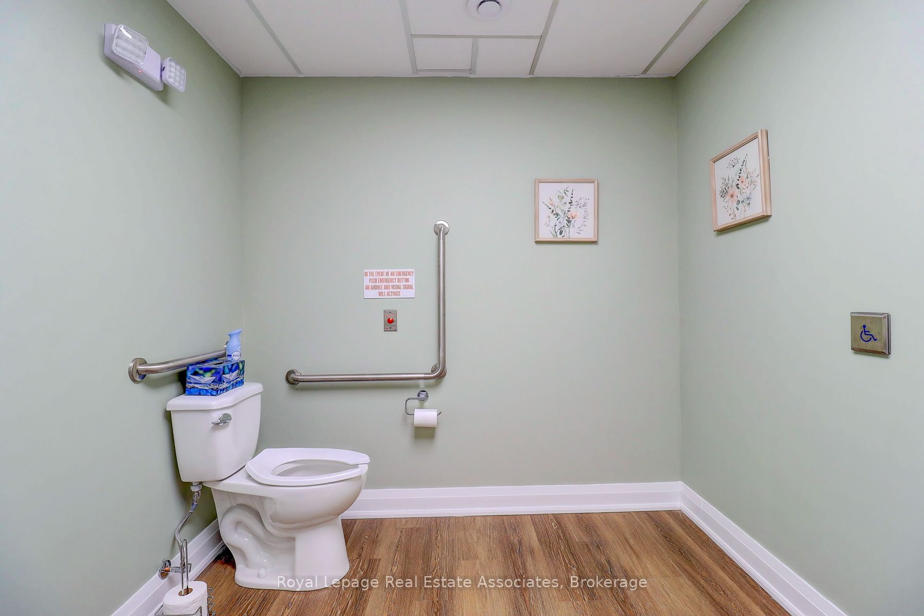 179 King Street E Property Photo 18