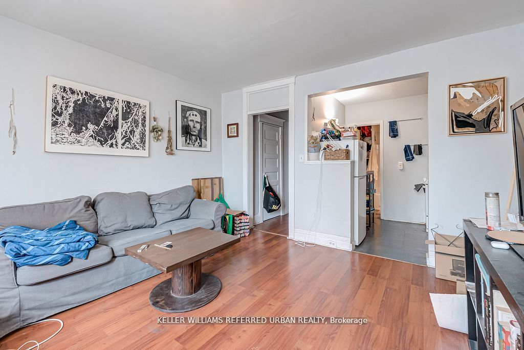 1118 E Queen Street E Property Photo 28