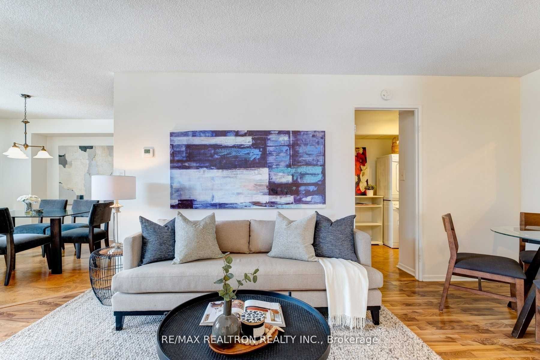 90 Ling Road 404