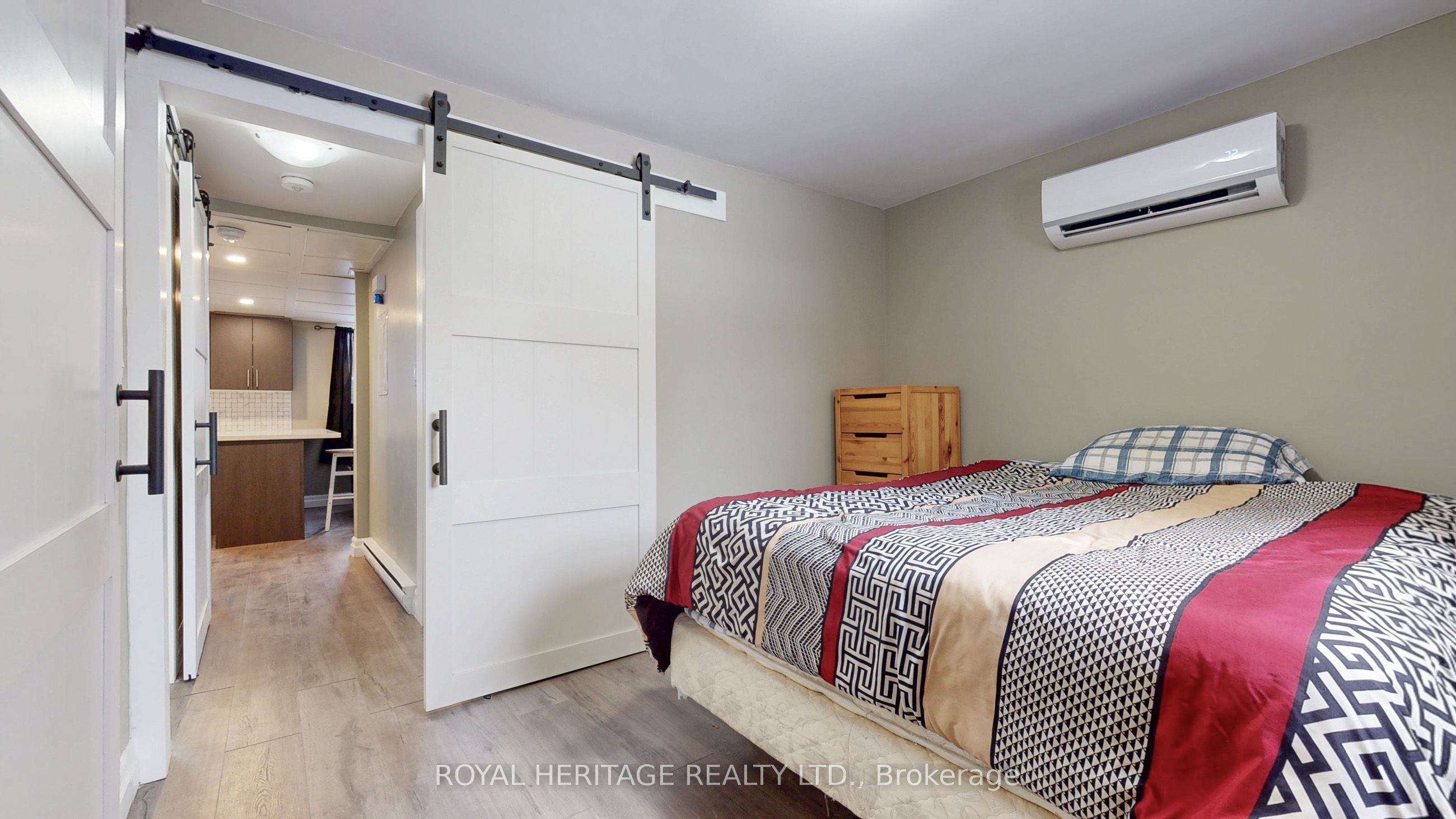 100 Cromwell Avenue Property Photo 10