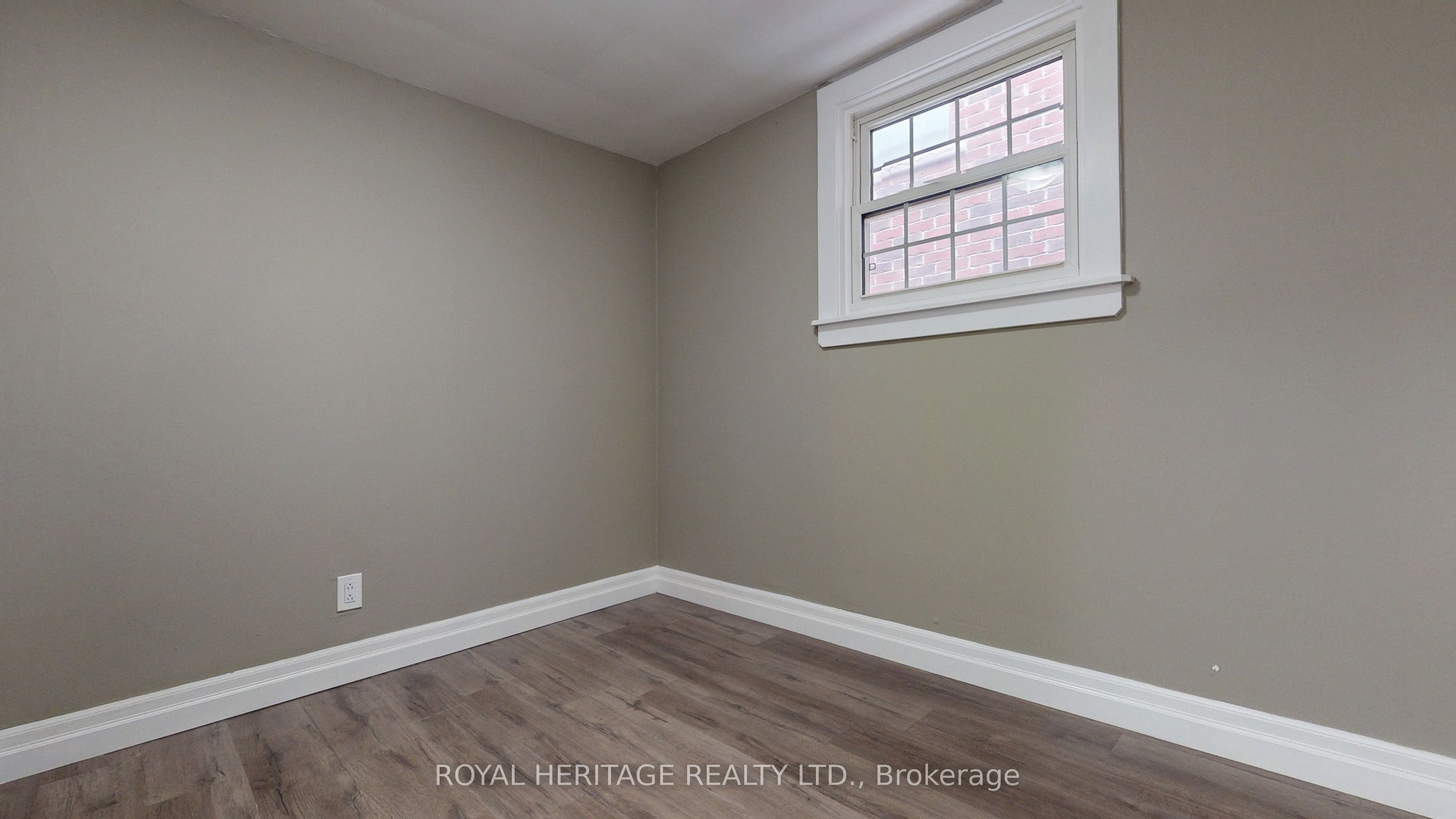 100 Cromwell Avenue Property Photo 11