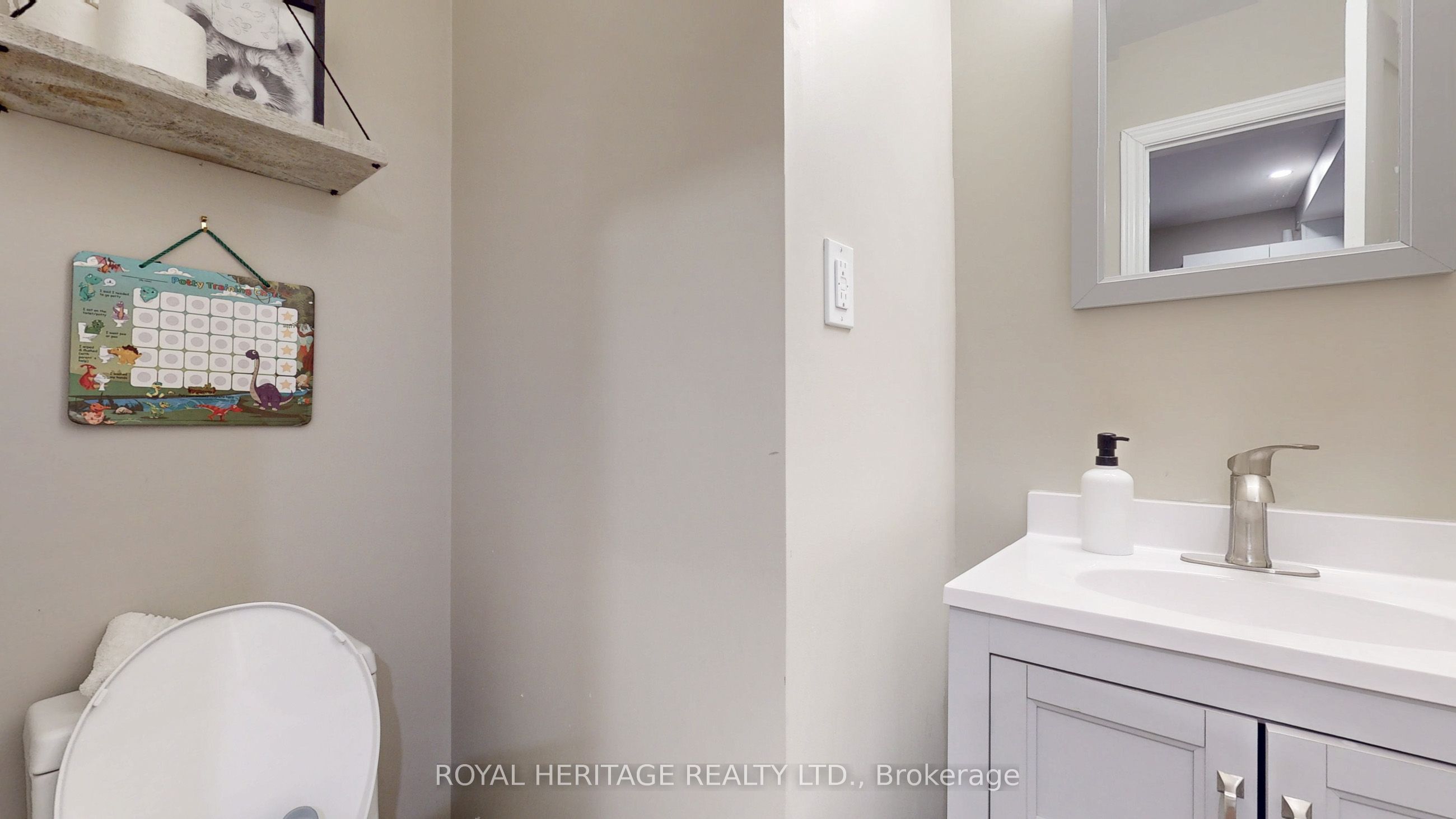 100 Cromwell Avenue Property Photo 16
