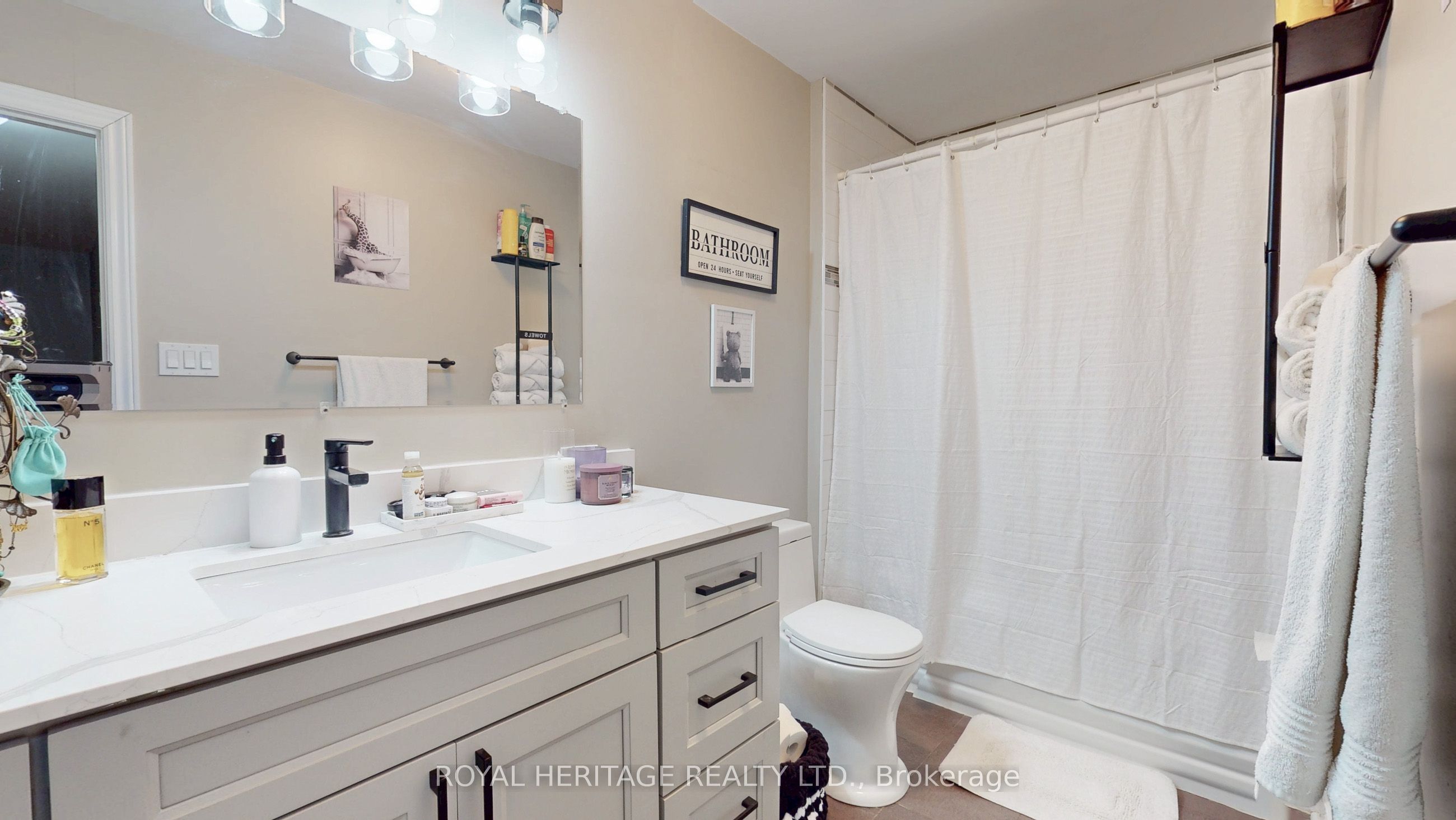 100 Cromwell Avenue Property Photo 21
