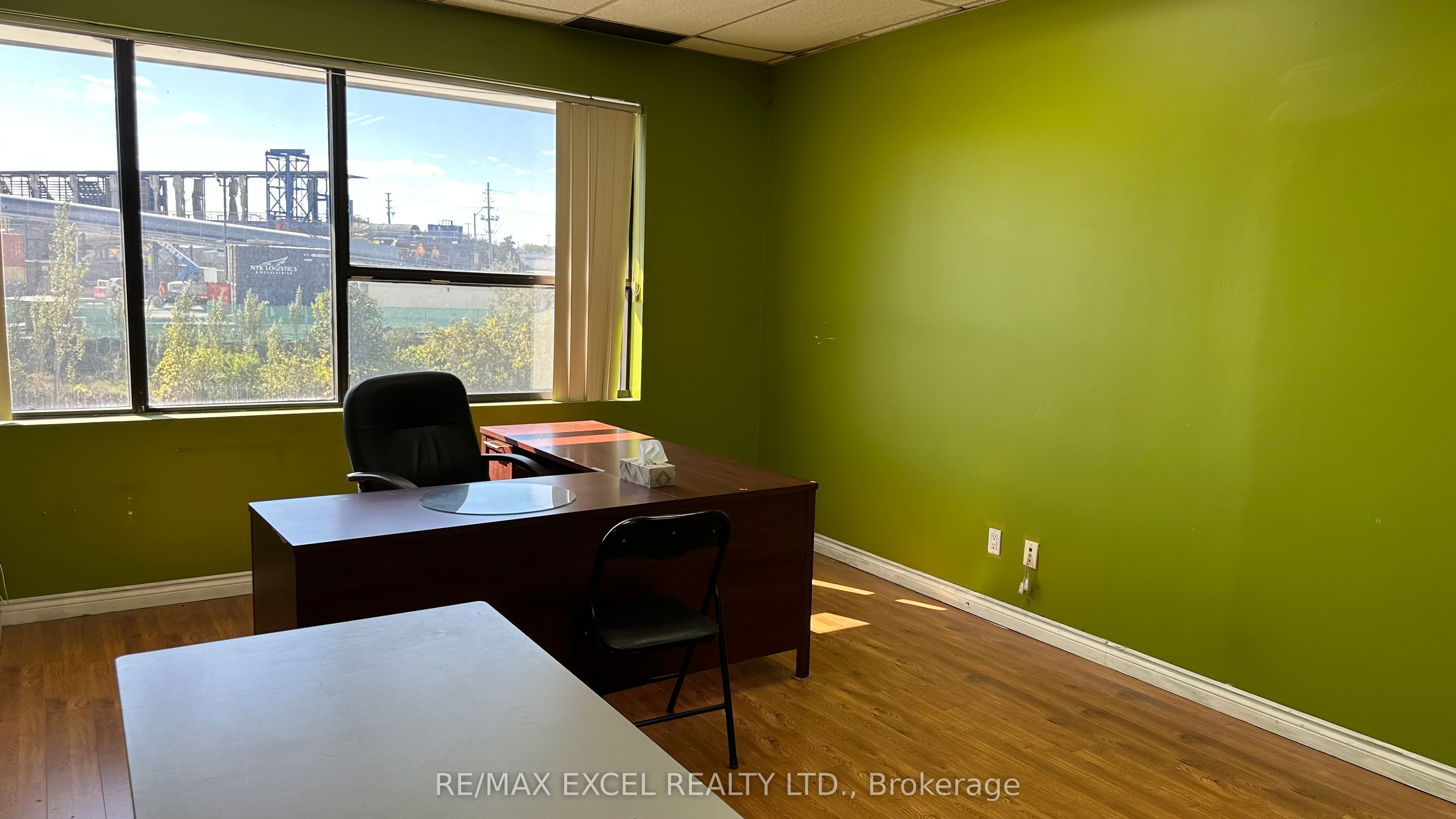55 Nugget Avenue 208 Property Photo 6