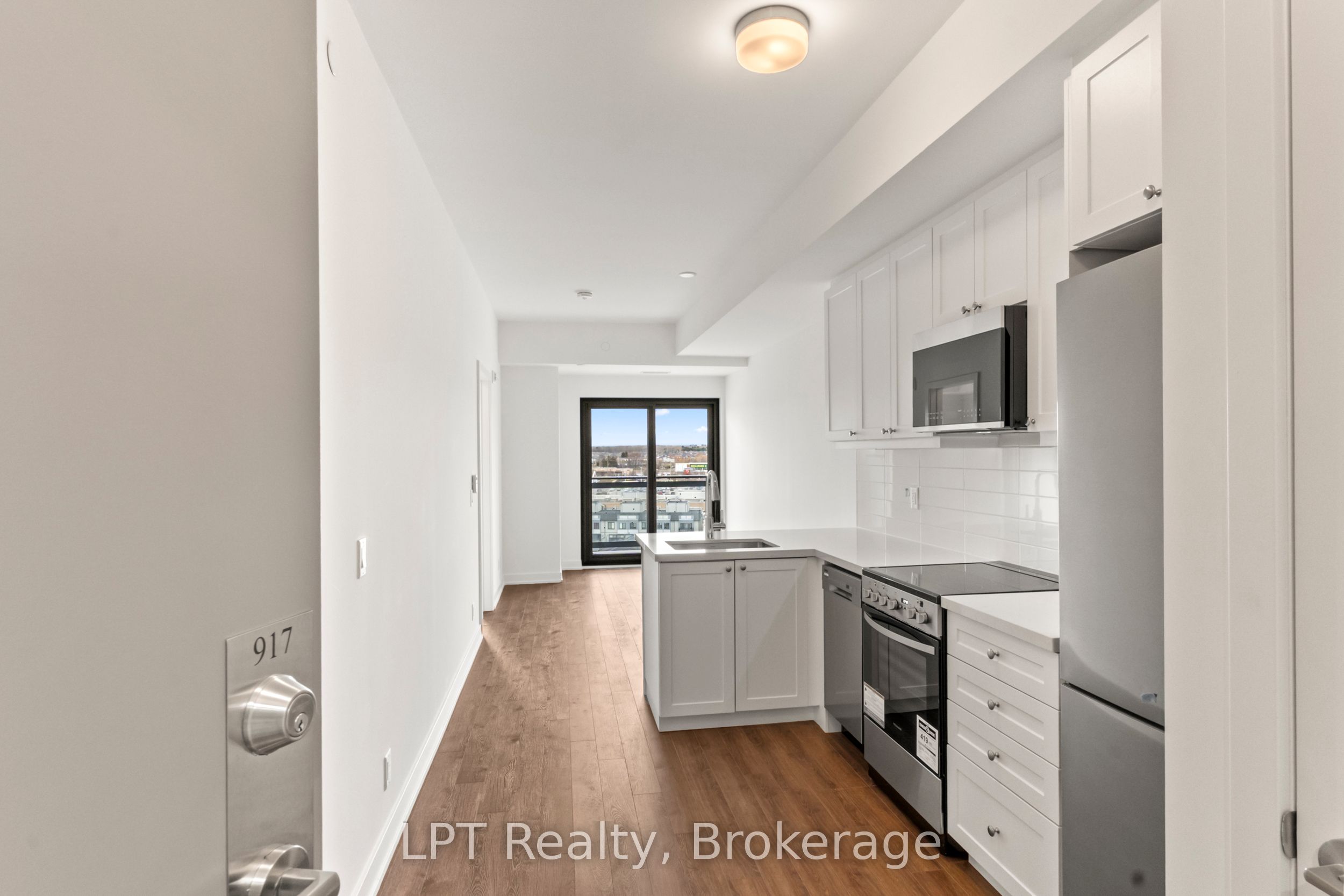 51 Clarington Boulevard 917 Property Photo 3