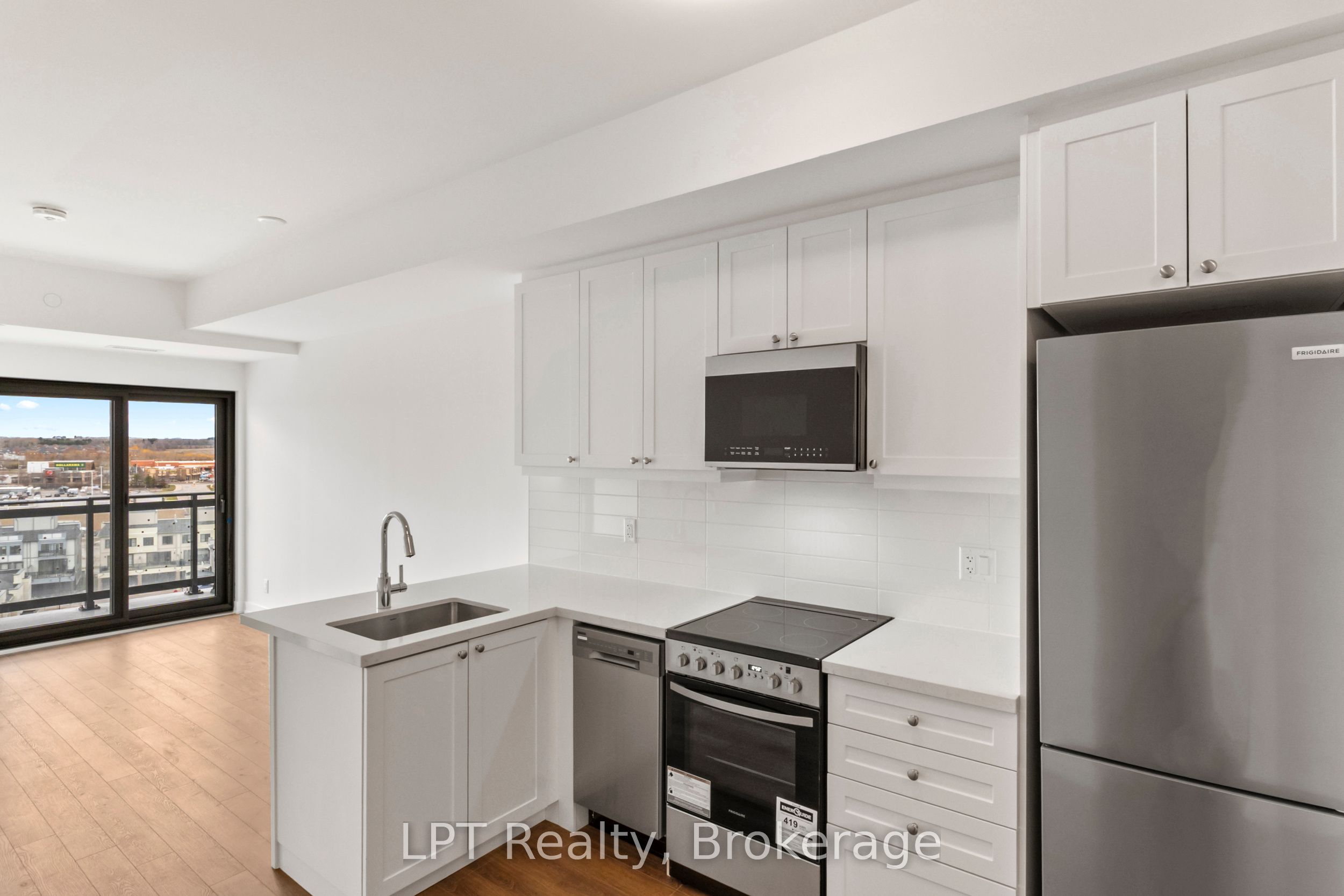 51 Clarington Boulevard 917 Property Photo 5
