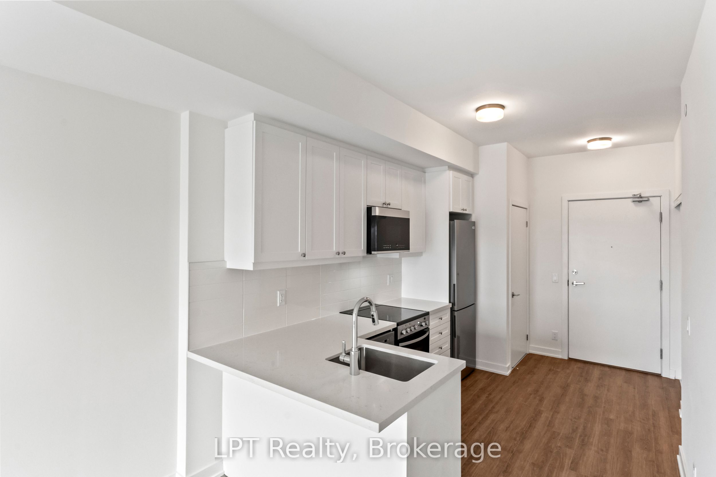 51 Clarington Boulevard 917 Property Photo 6