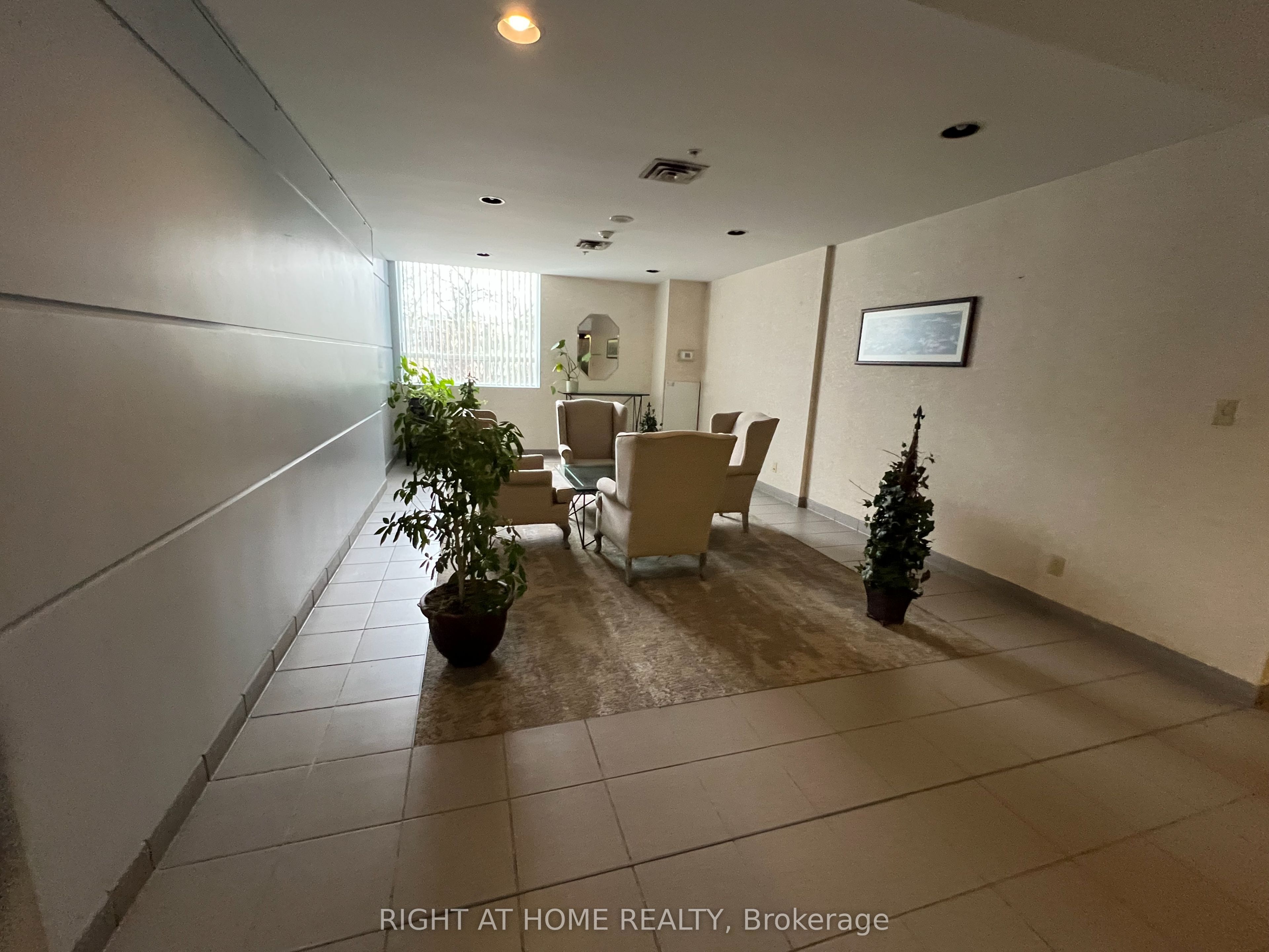 90 Dale Avenue 706 Property Photo 6