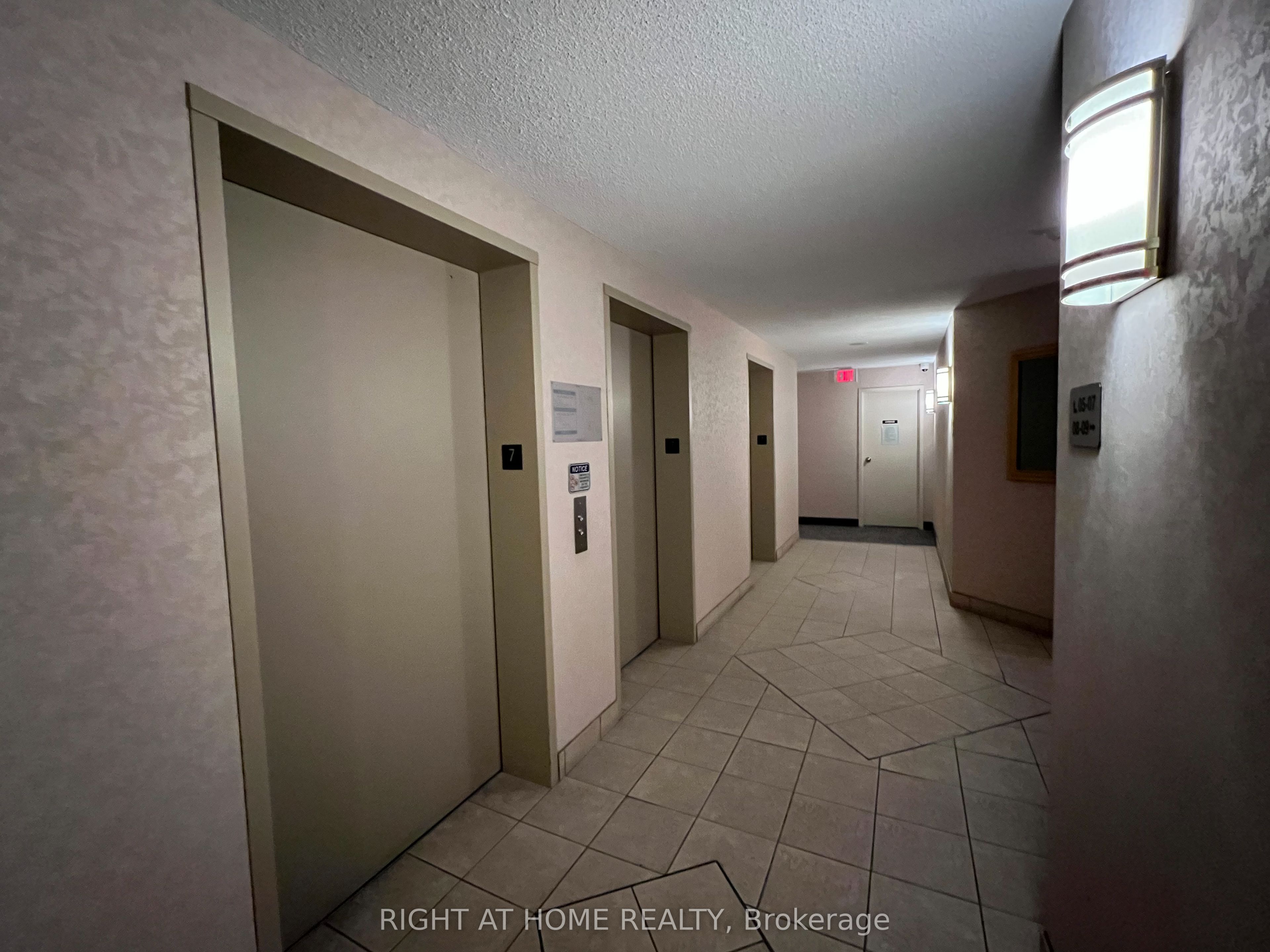 90 Dale Avenue 706 Property Photo 7