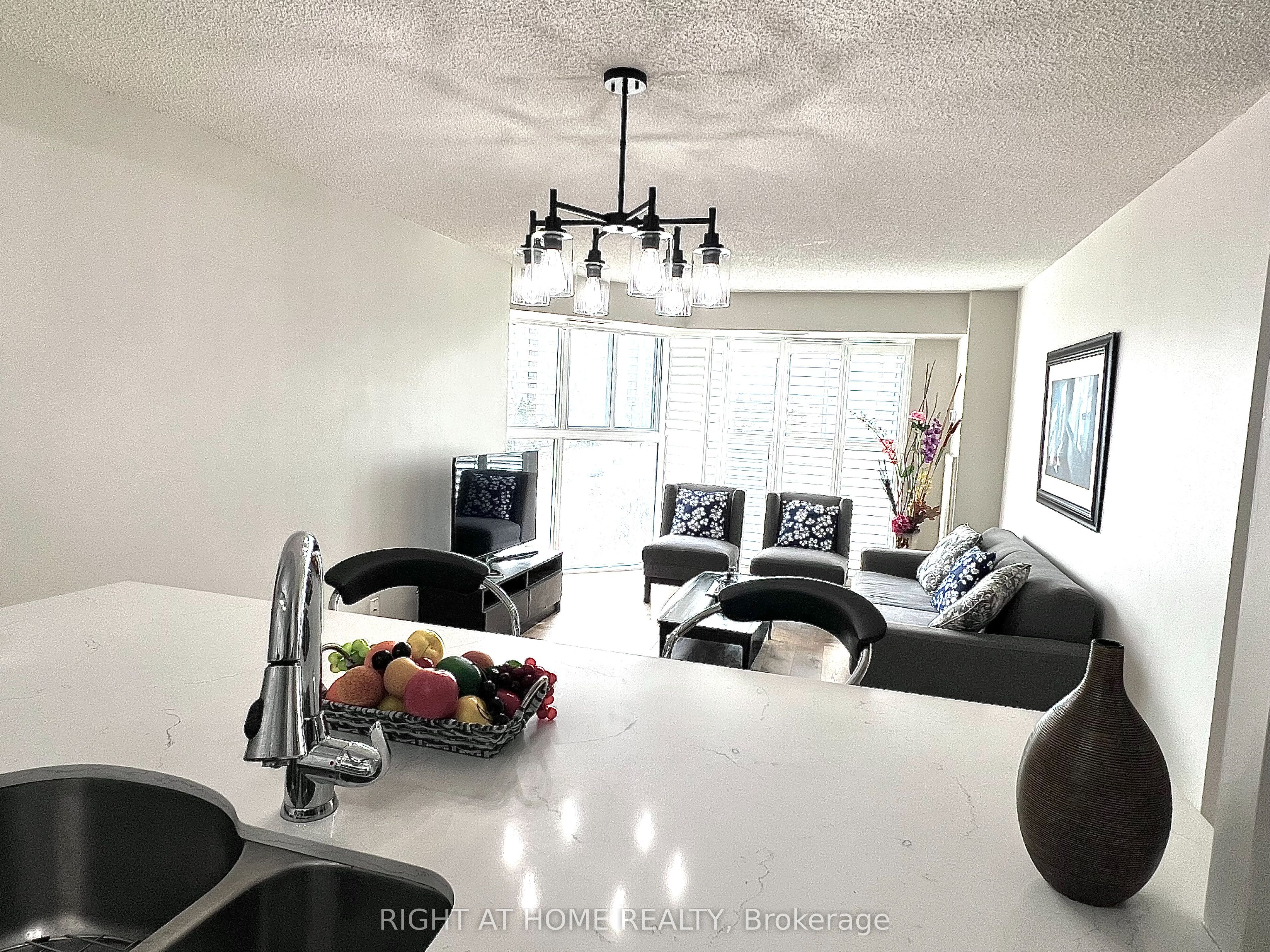 90 Dale Avenue 706 Property Photo 11