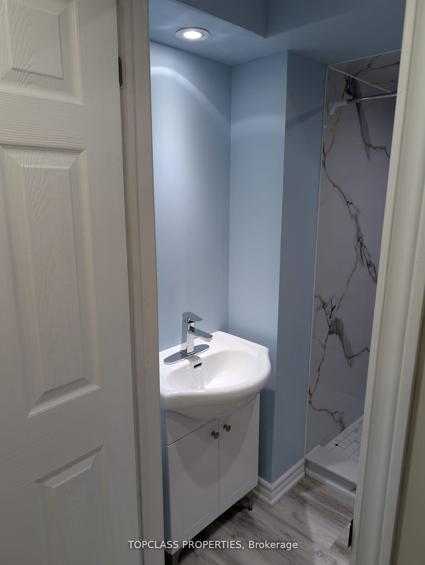 76 Samandria Avenue Property Photo 4