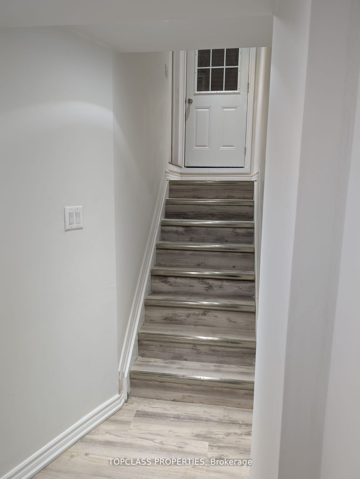 76 Samandria Avenue Property Photo 9