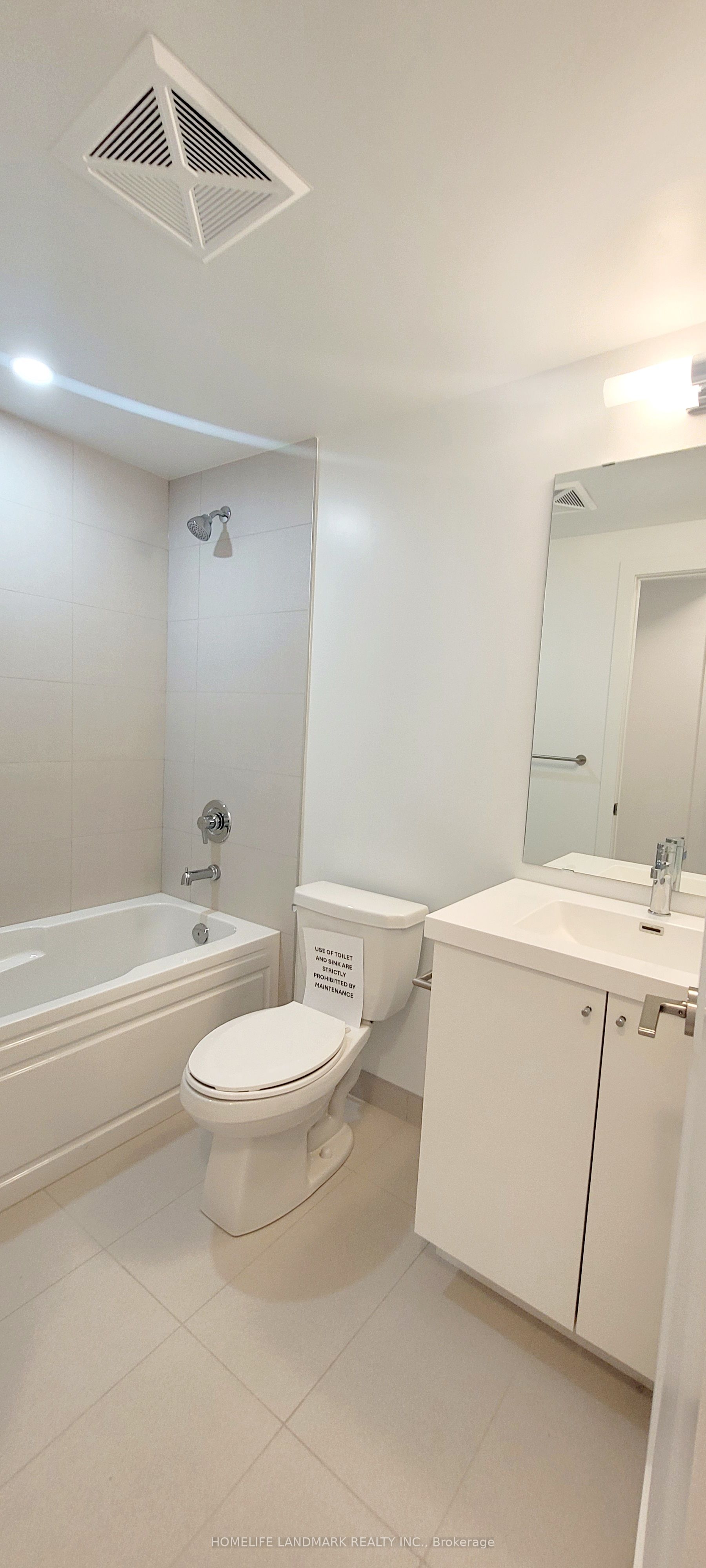 2545 N Simcoe Street N 724 Property Photo 7