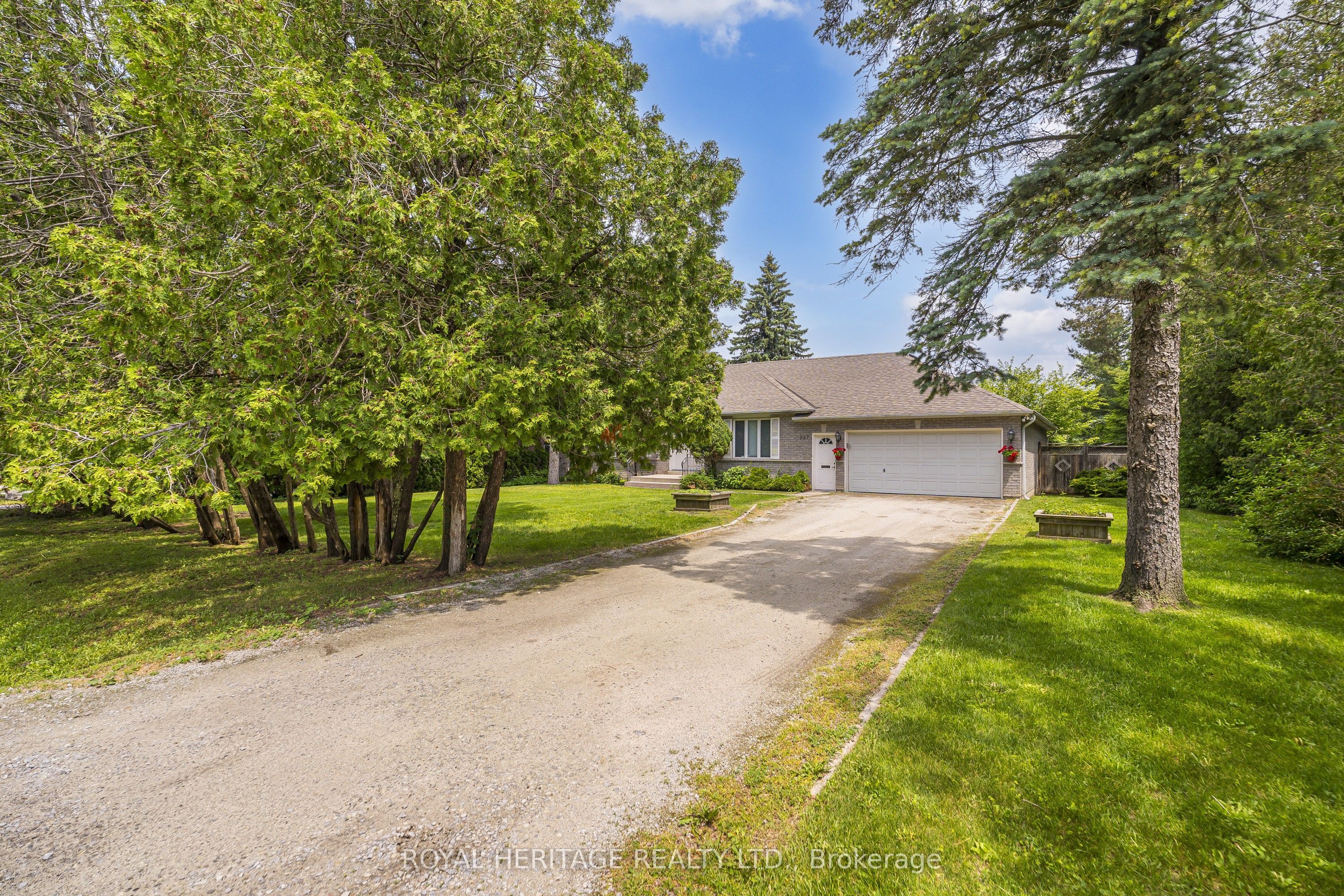 527 Rougemount Drive Property Photo 29