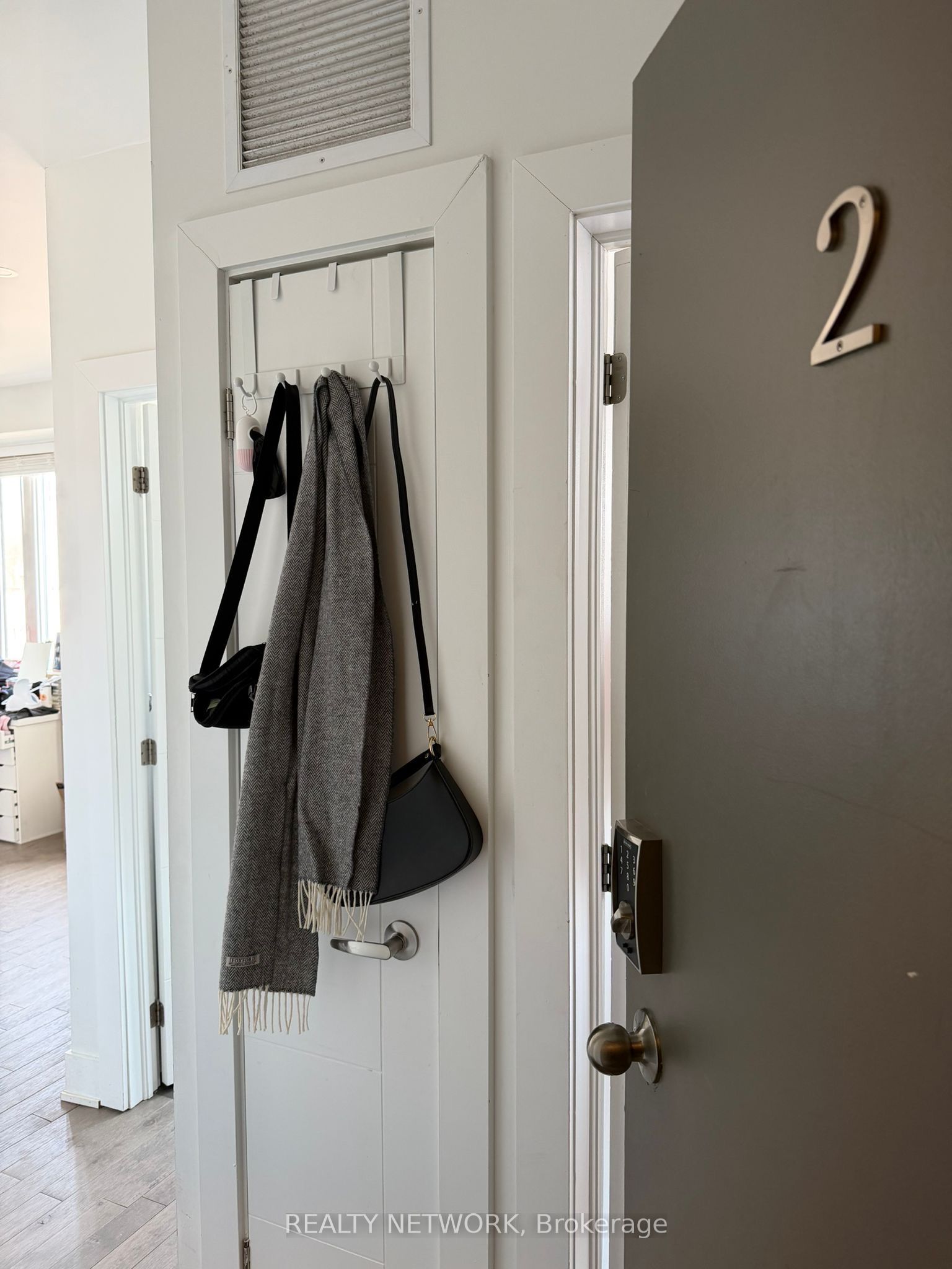 1415 Gerrard Street E Property Photo 12