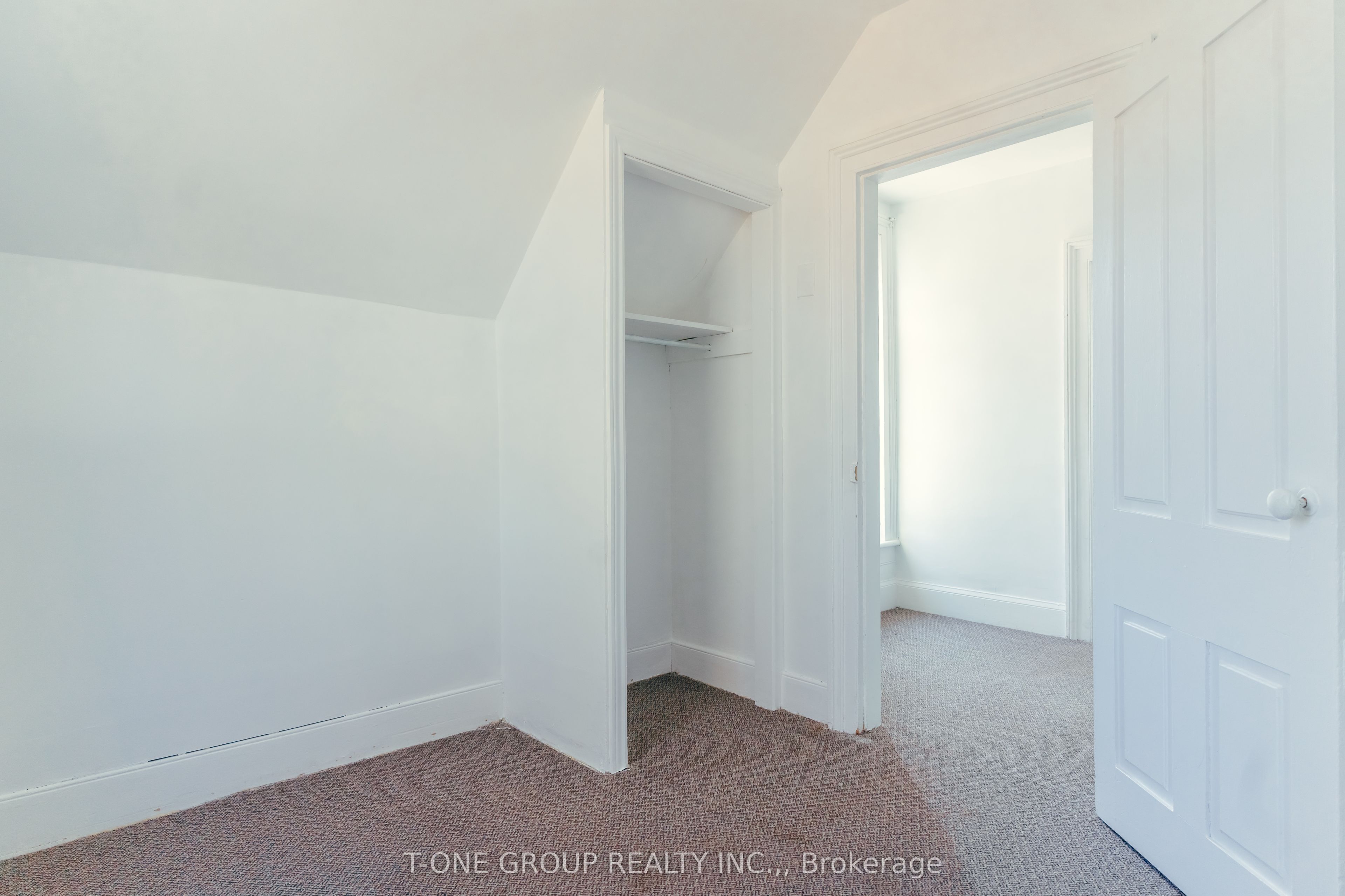 252 Columbus Road E Property Photo 9