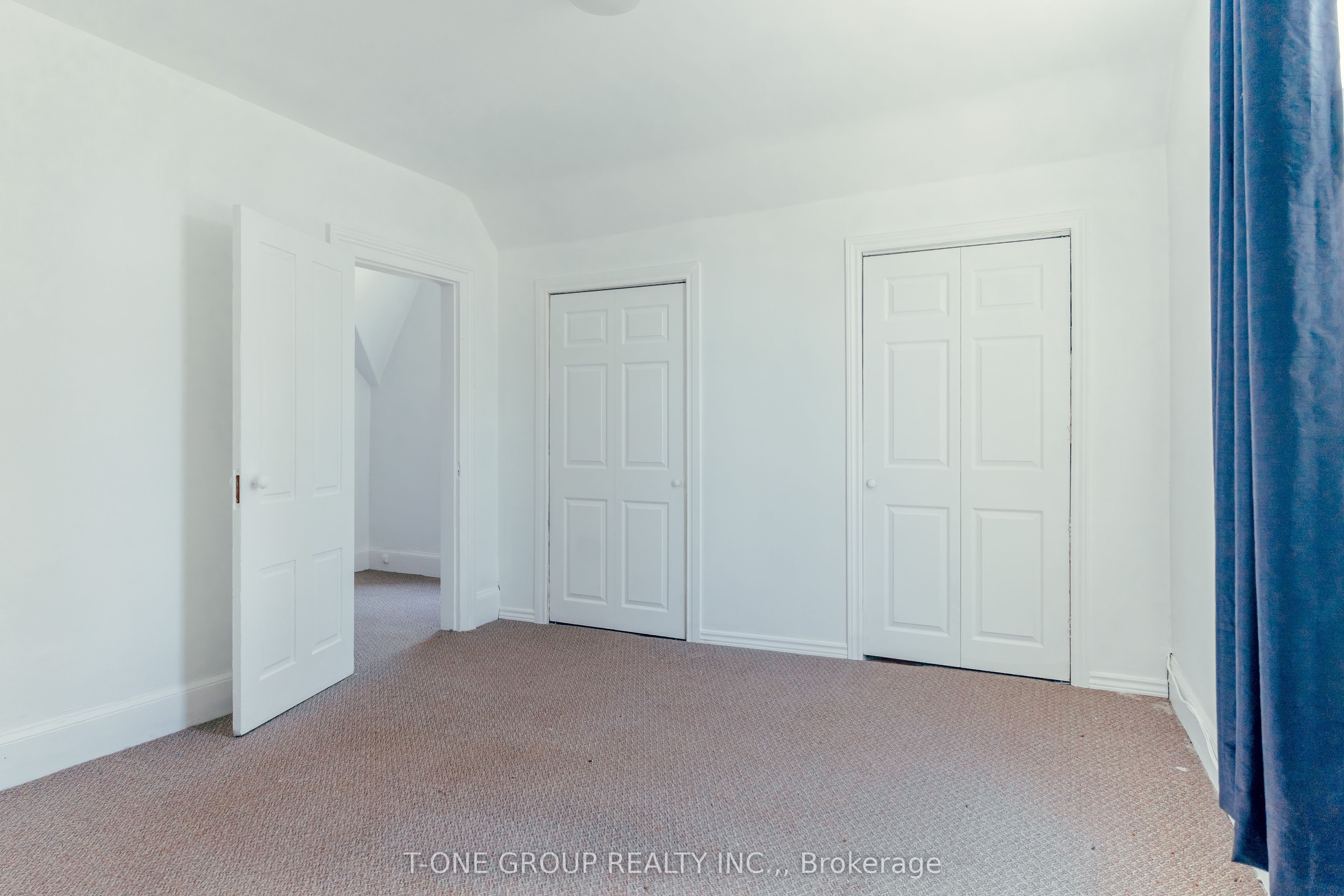 252 Columbus Road E Property Photo 11