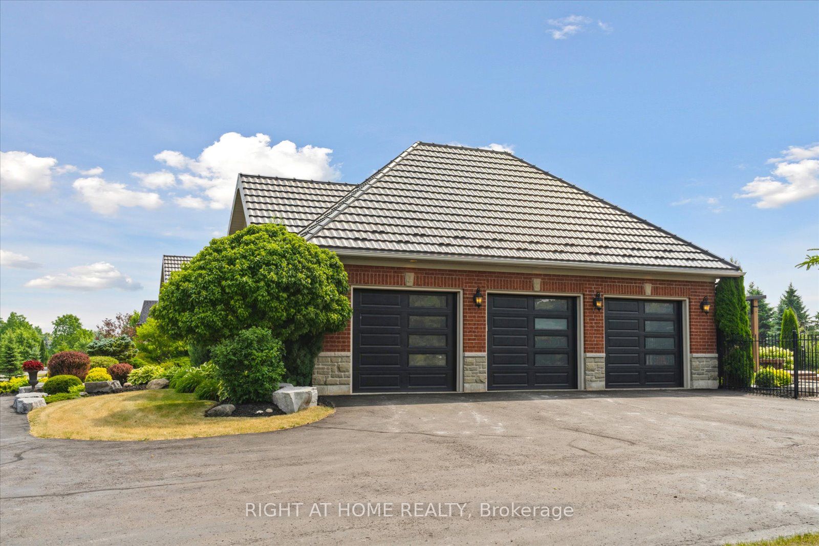 7 Clyde Court Property Photo 46