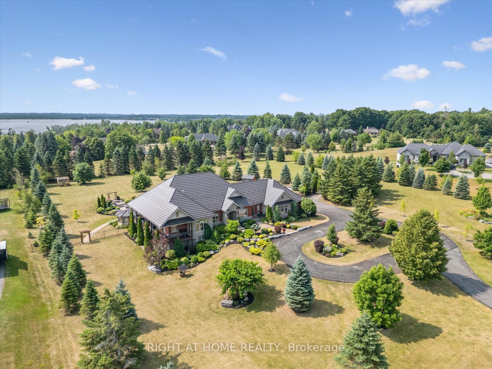 7 Clyde Court Property Photo 49
