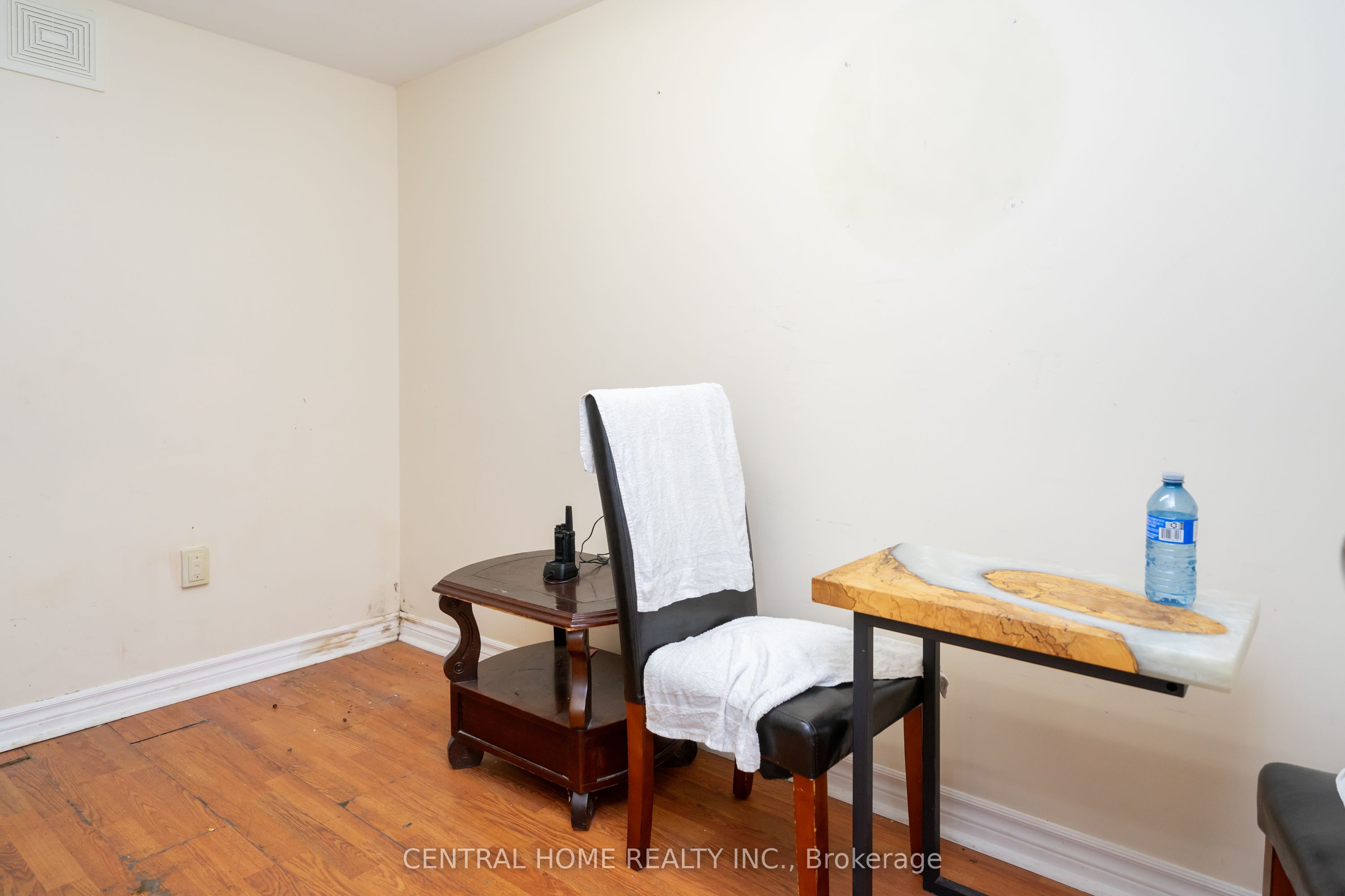 109 Old Kingston Road Property Photo 18