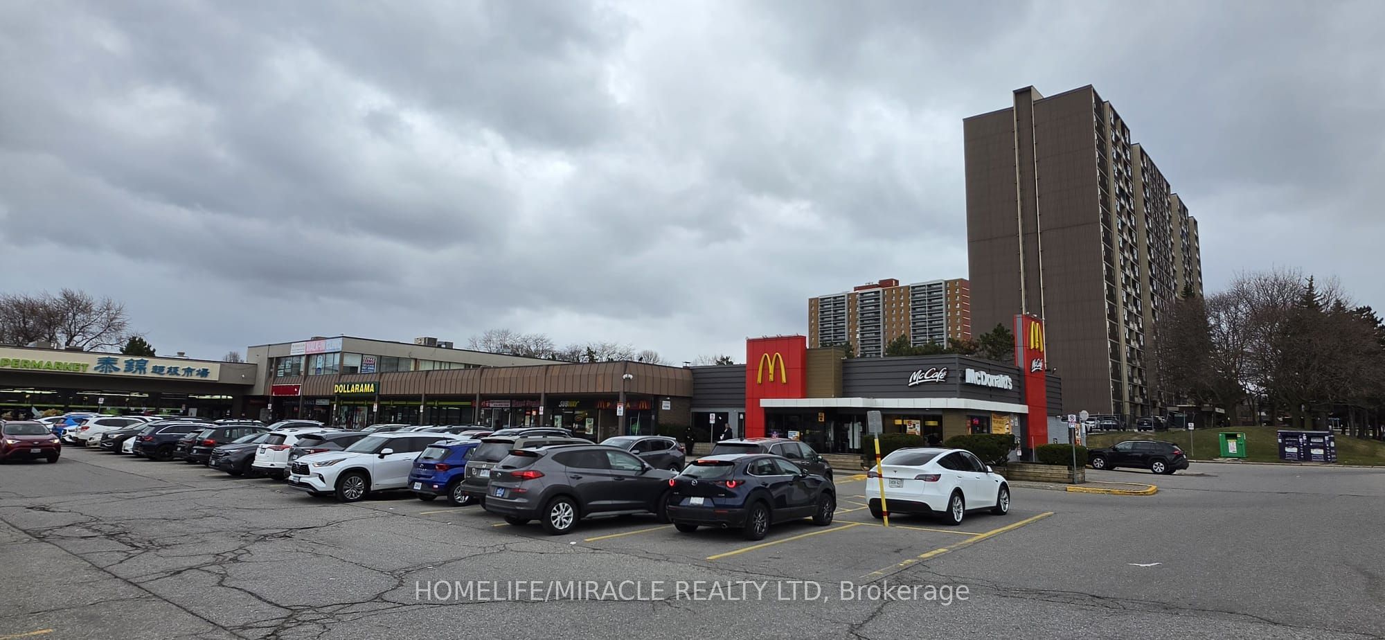 3305 Sheppard Avenue E Property Photo 14